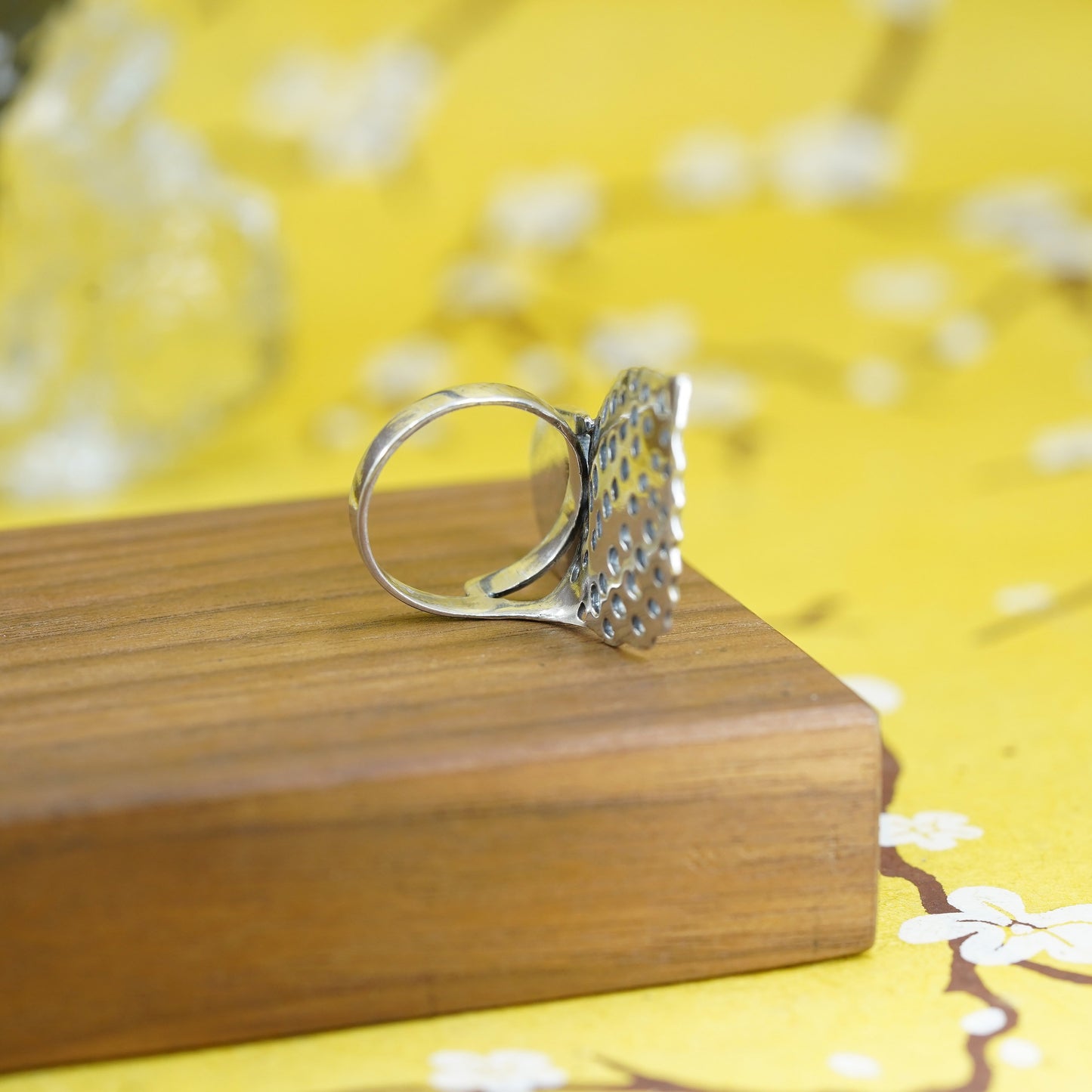 Size 7.75, Vintage Sterling silver handmade ring, 925 leaf band