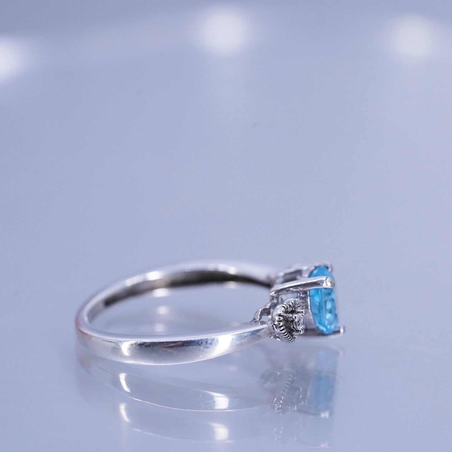 size 7, vintage Sterling Silver 925 Ring engagement TOPAZ ring, heart with cz