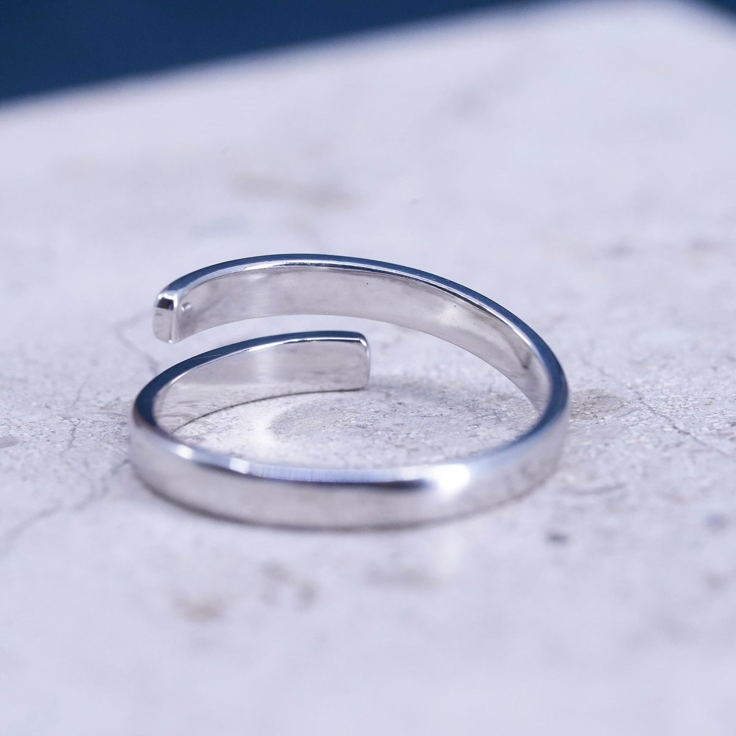 Size 7.5, Sterling silver ring, 925 wrap band engraved quote “faith over fear