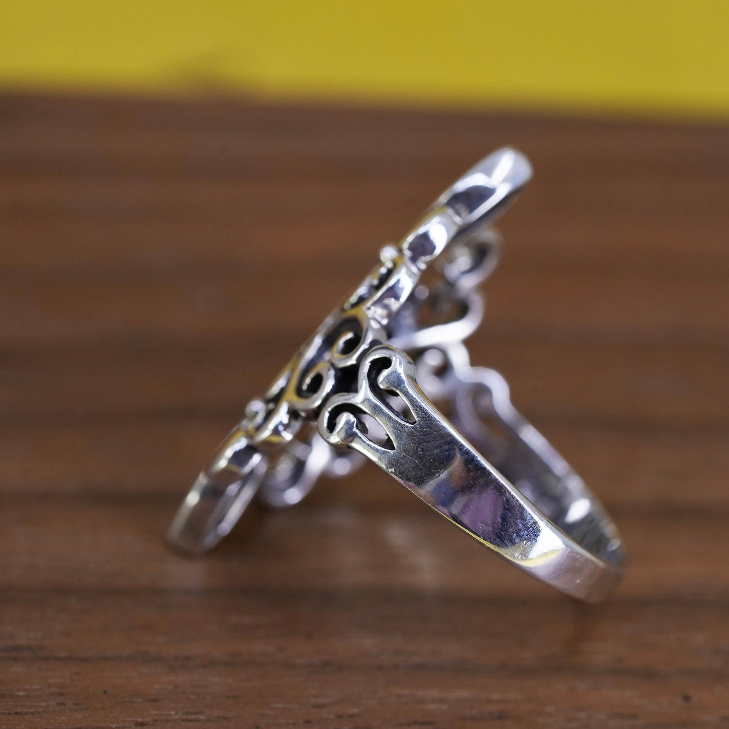 Size 7.5, vintage Sterling silver handmade ring, 925 French fleur-de-lis band
