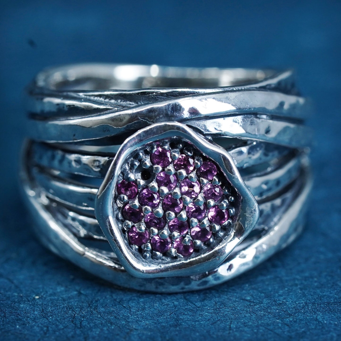 Size 7, Israel PZ sterling silver entwined band ring with cluster pink crystal