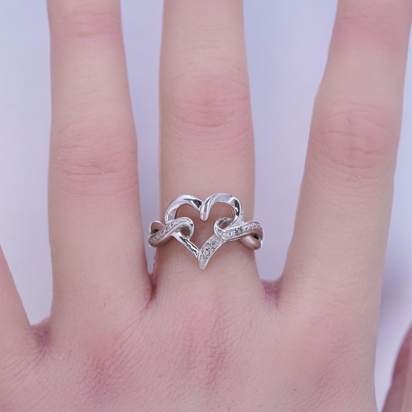 Size 7.25, vintage Sterling 925 silver wedding ring, heart with diamond
