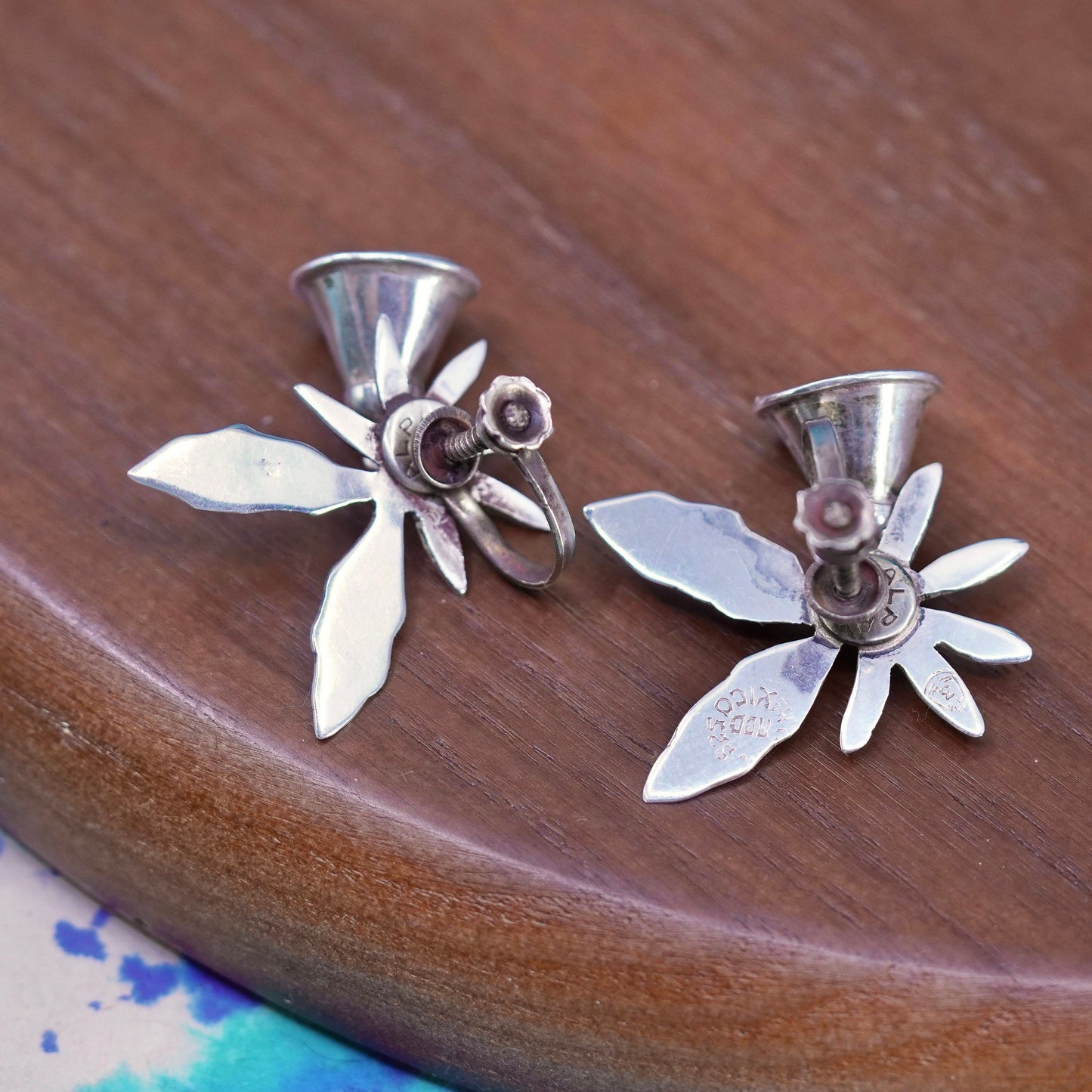 taxco Sterling silver screw back earrings, 925 leaves w/ chime bell and abalone