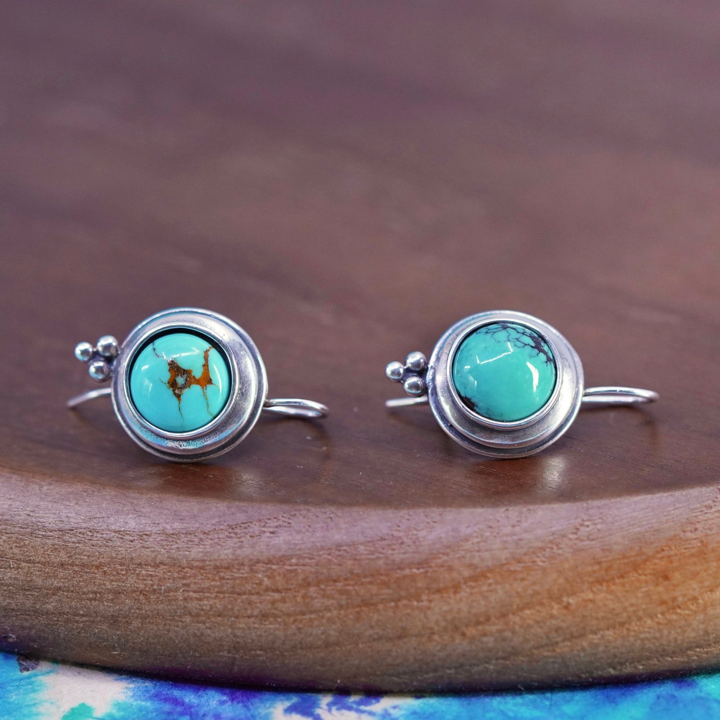 Vintage southwestern Sterling 925 silver handmade earrings with turquoise