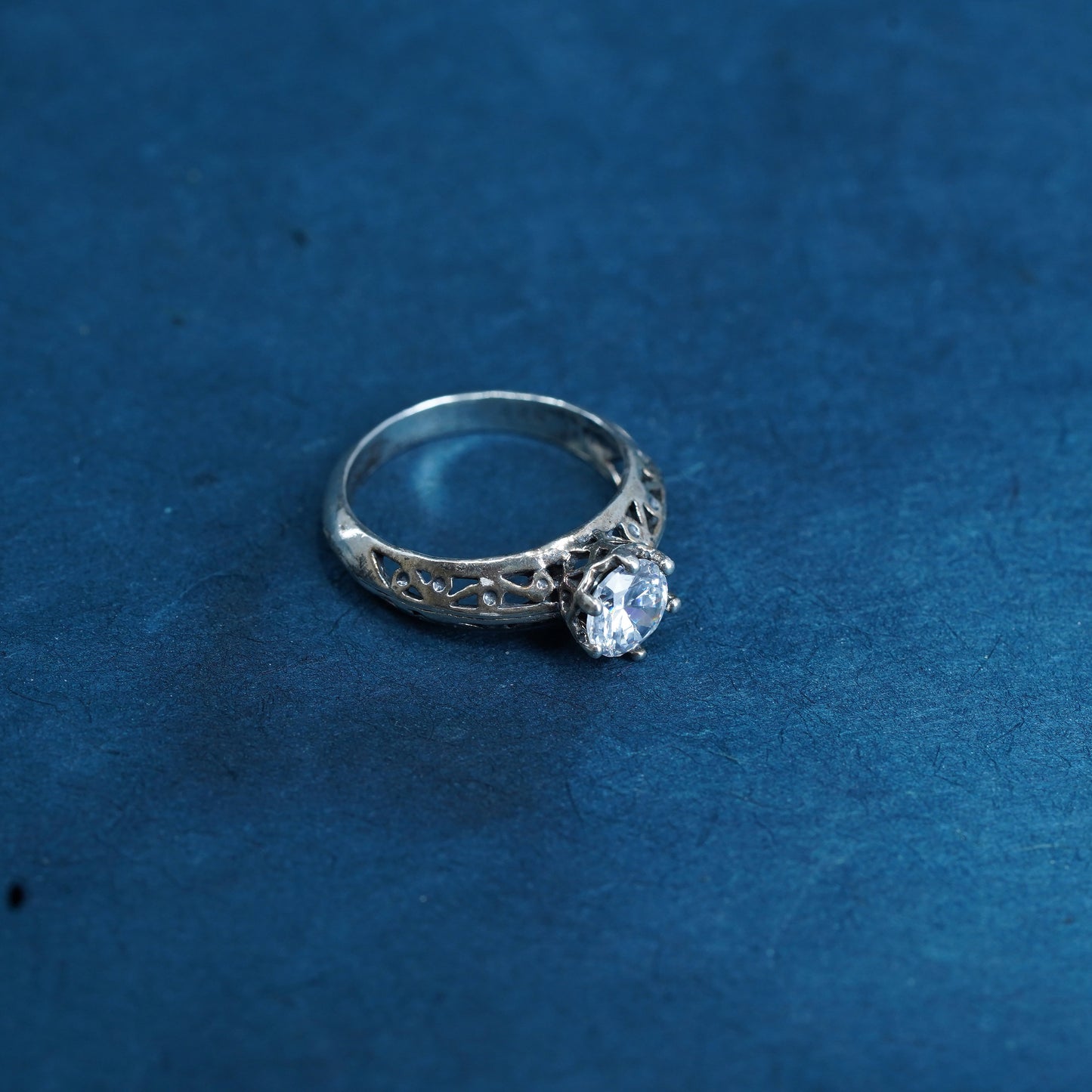 Size 6, Vintage Sterling silver handmade ring, 925 filigree band with Cz