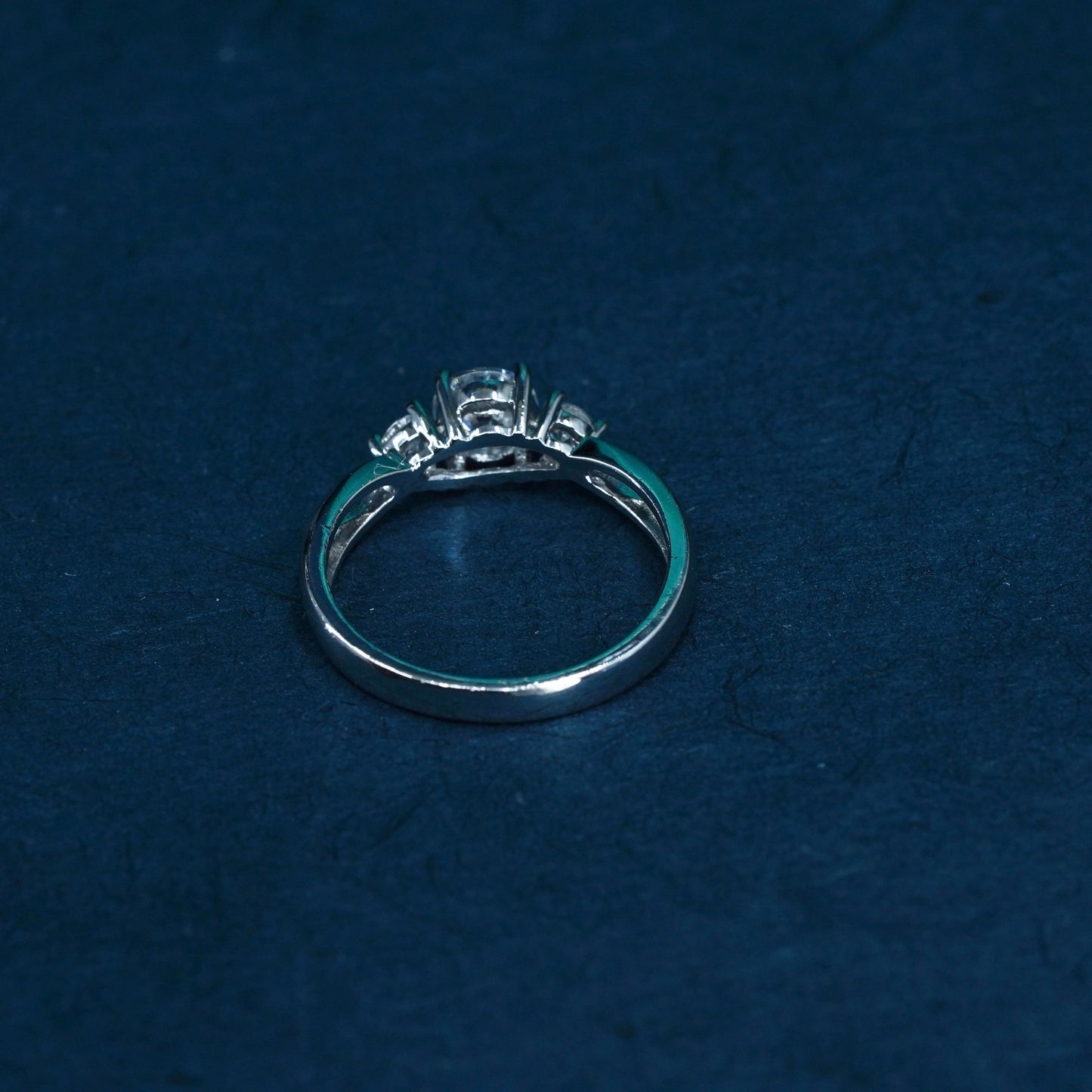 Size 7, vintage Sterling 925 silver engagement ring with cluster Cz around