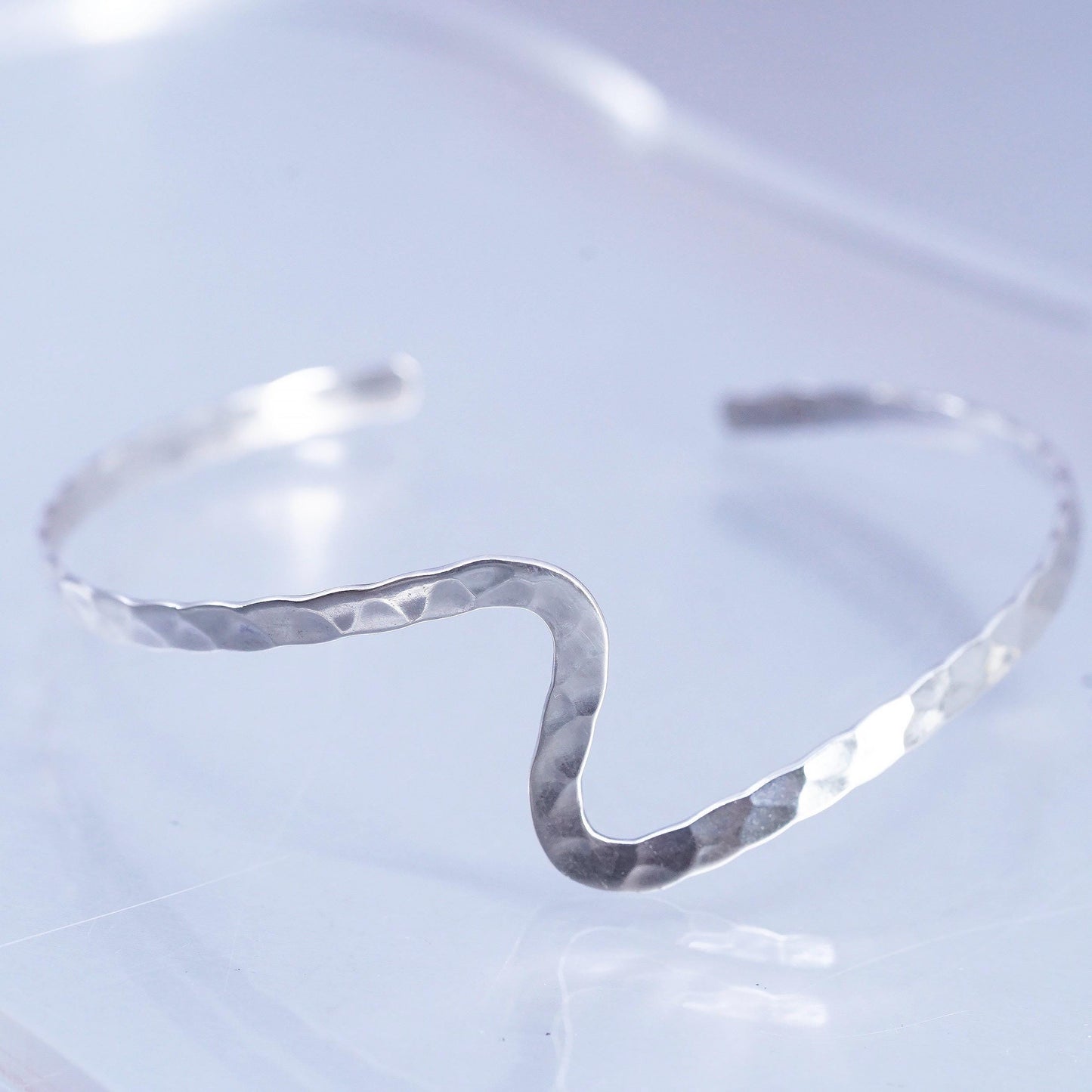 6.75", Vintage Sterling 925 silver bracelet, hammered textured wavy curvy cuff