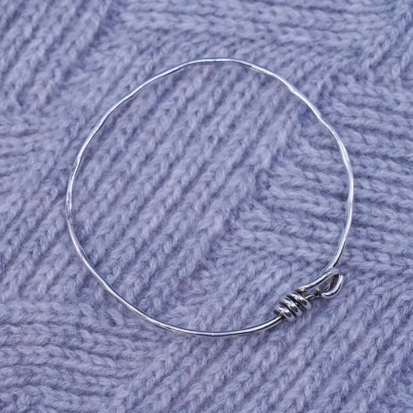 7", vintage Sterling silver handmade bracelet, 925 hinged bangle