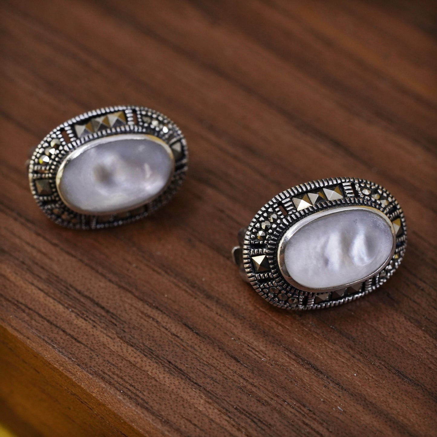 Mexico Sterling silver earrings, 925 oval mother of pearl clip on marcasite