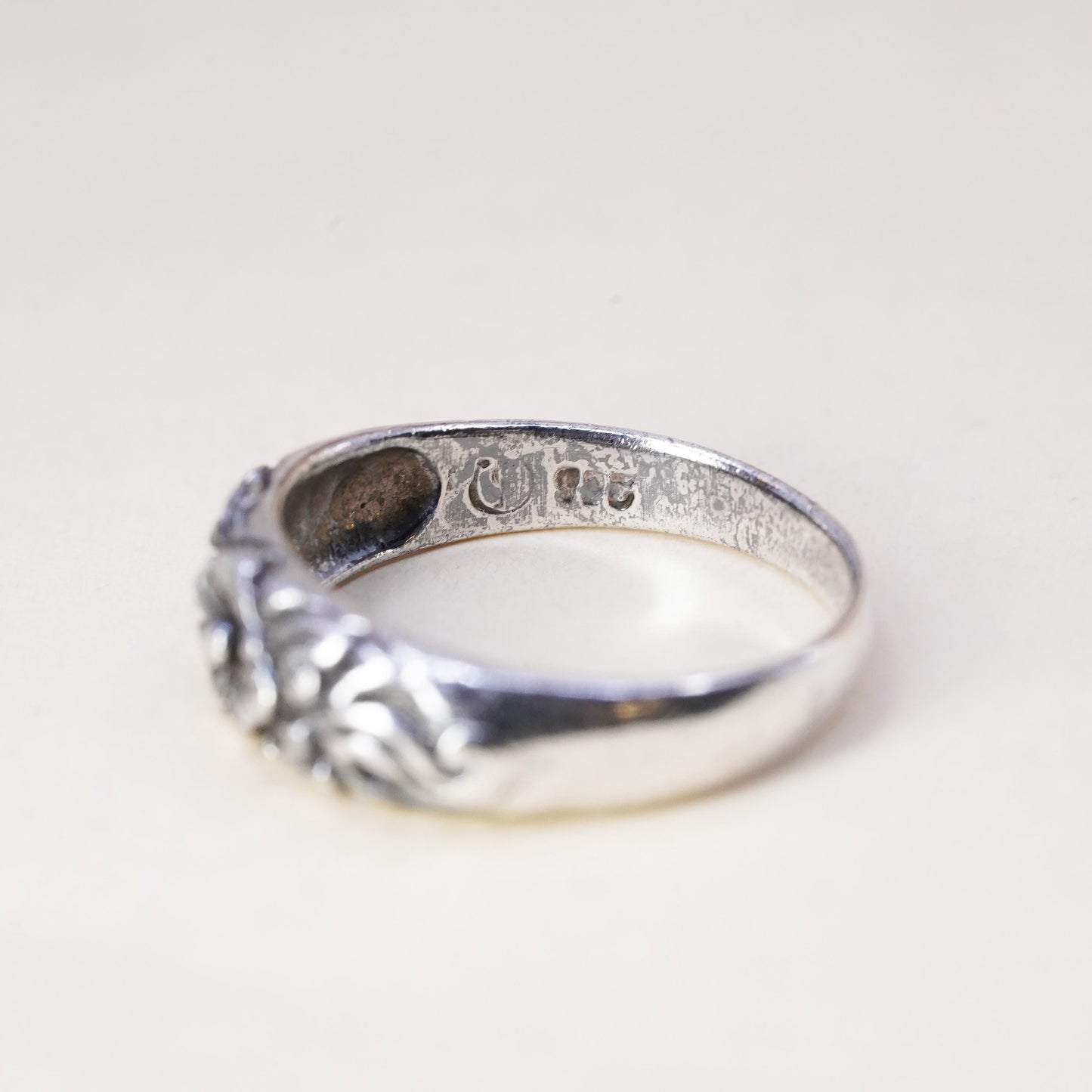 Size 8, Vintage sterling silver handmade ring, 925 band with flower embossed