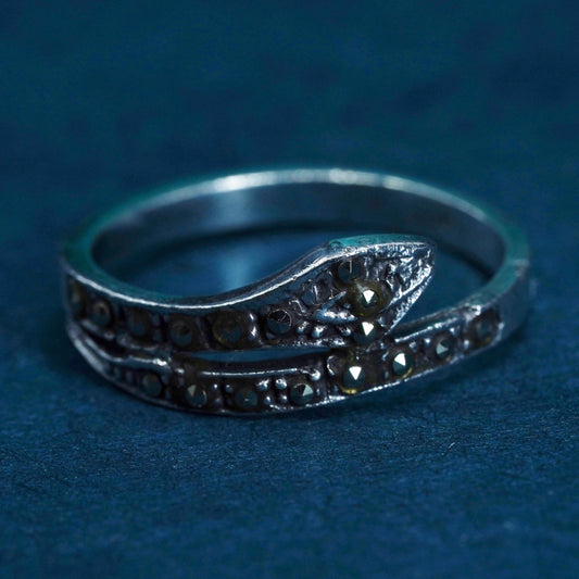Size 7, vintage Sterling 925 silver handmade entwined snake ring with Marcasite