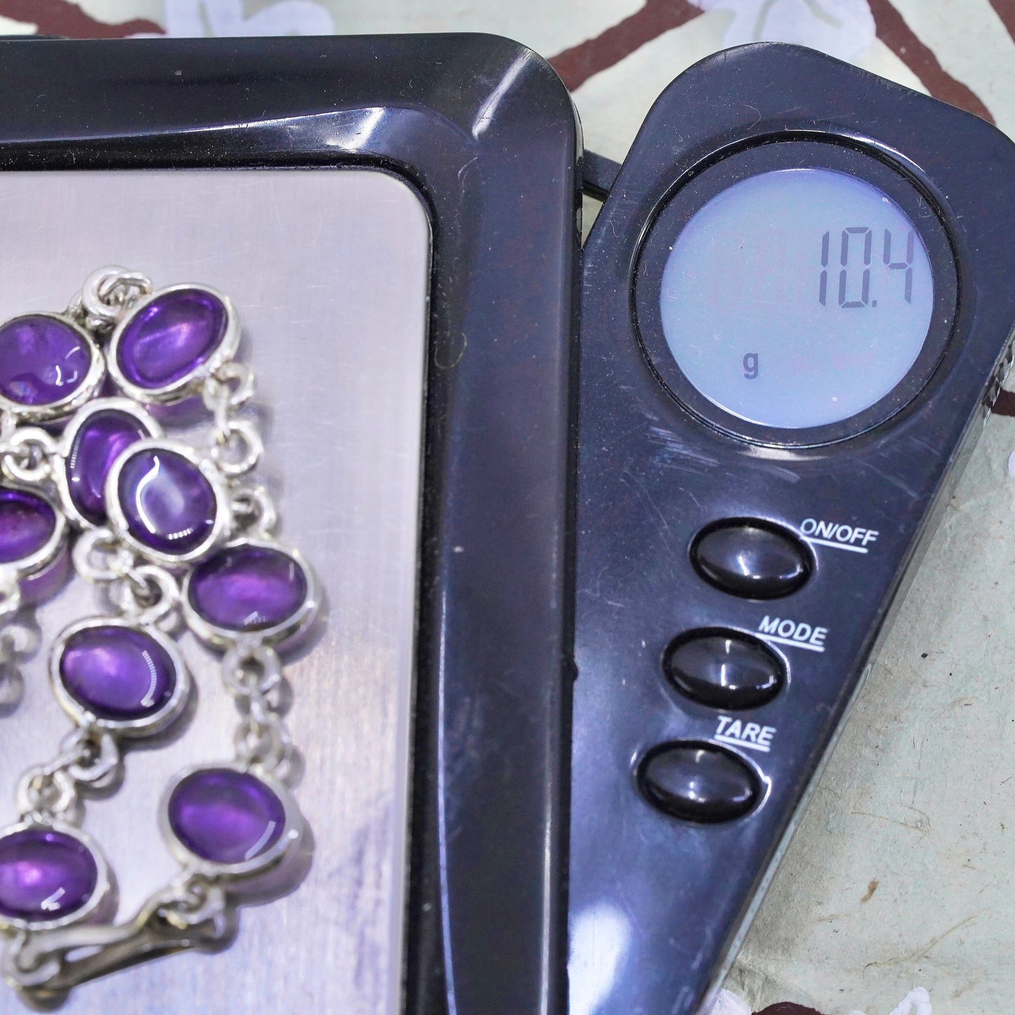 8", Sterling silver bracelet, 925 chain with oval amethyst and toggle closure