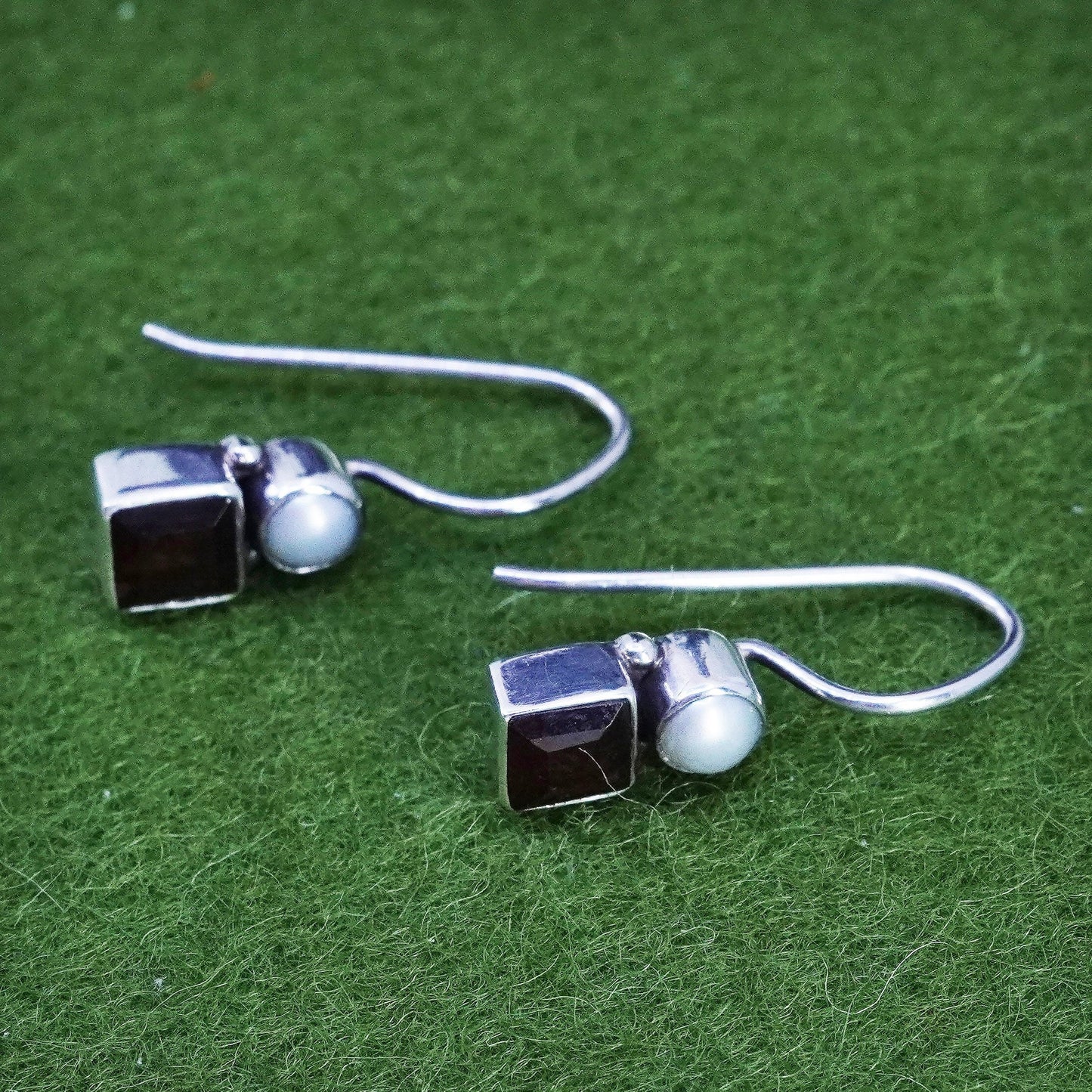 Vintage Sterling 925 Silver Handmade earrings with pearl and ruby