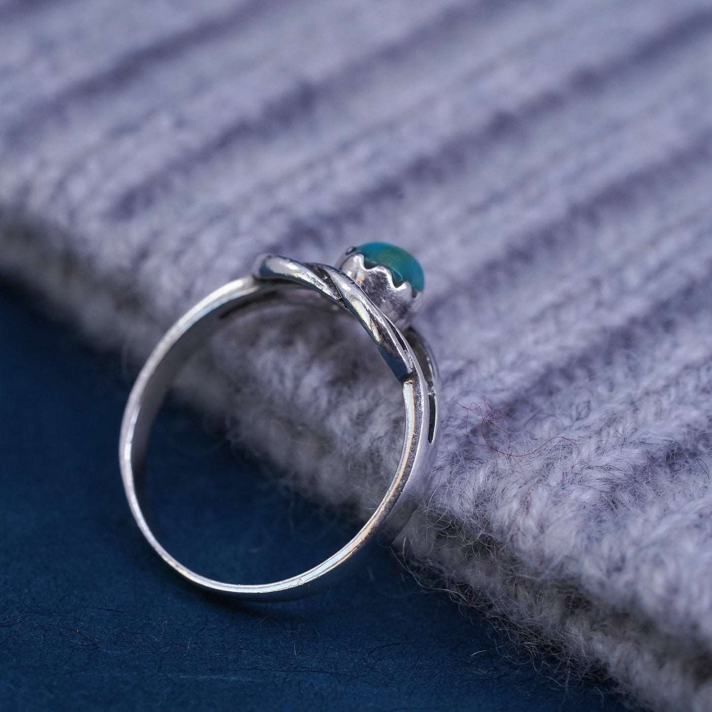 Size 6.5, Native American, southwestern Sterling silver ring turquoise cable