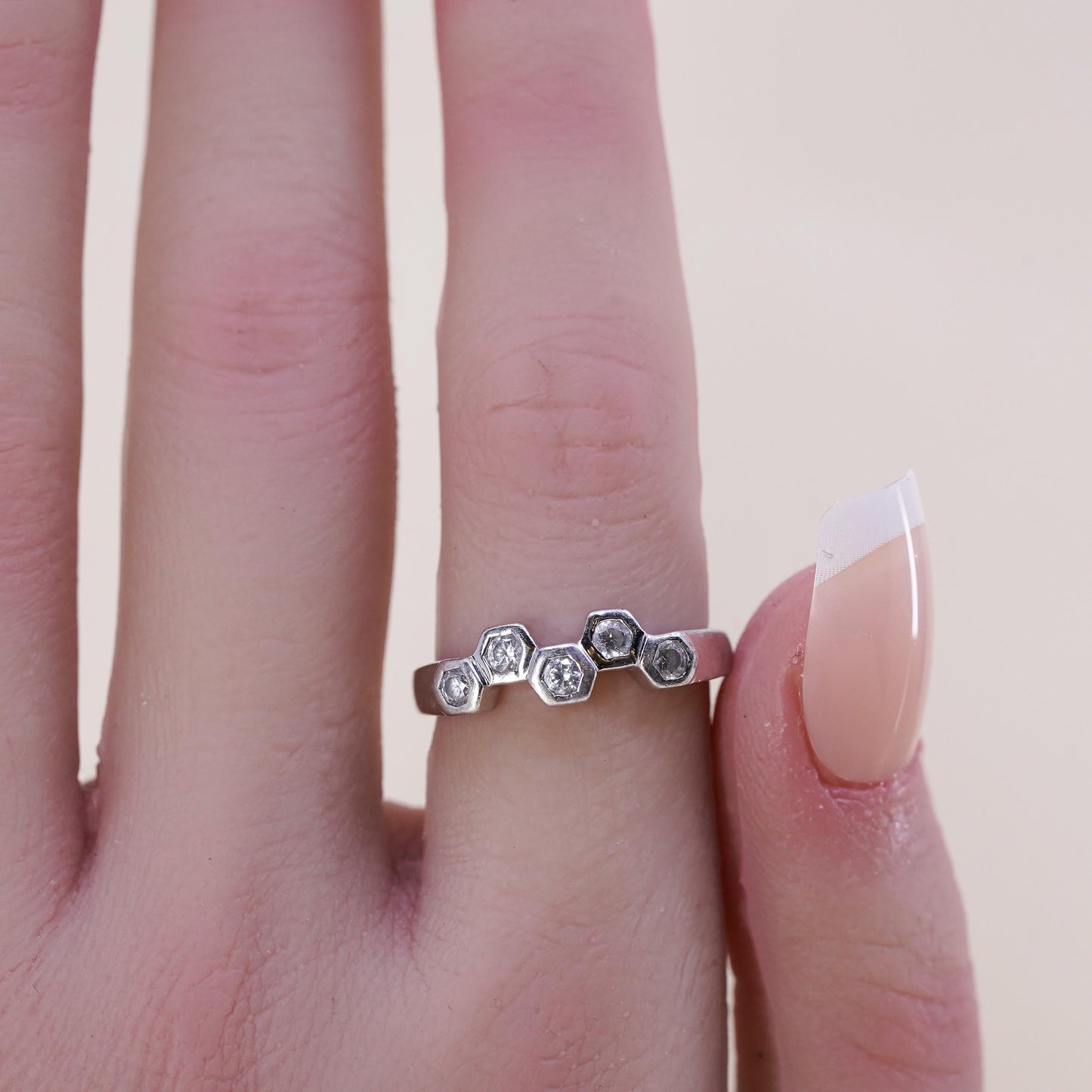 Size 7, sterling 925 silver ring, engagement band hexagram honeycomb cut cz