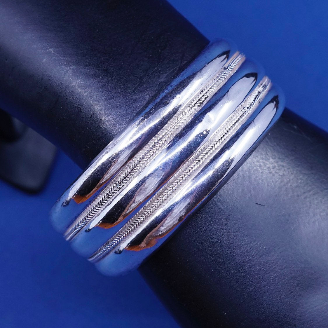 7", vtg Sterling silver handmade bracelet, 925 wide ribbed cuff