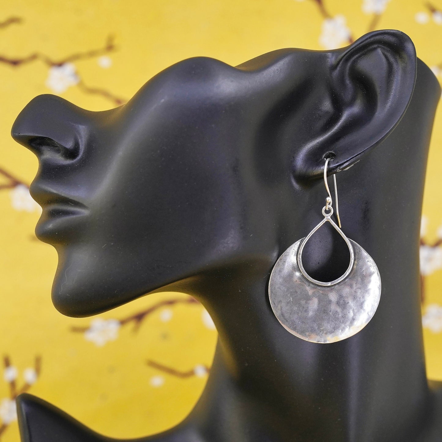 Silpada W1539. Half Moon Bay Sterling Silver hammered disc Earrings. Vintage.