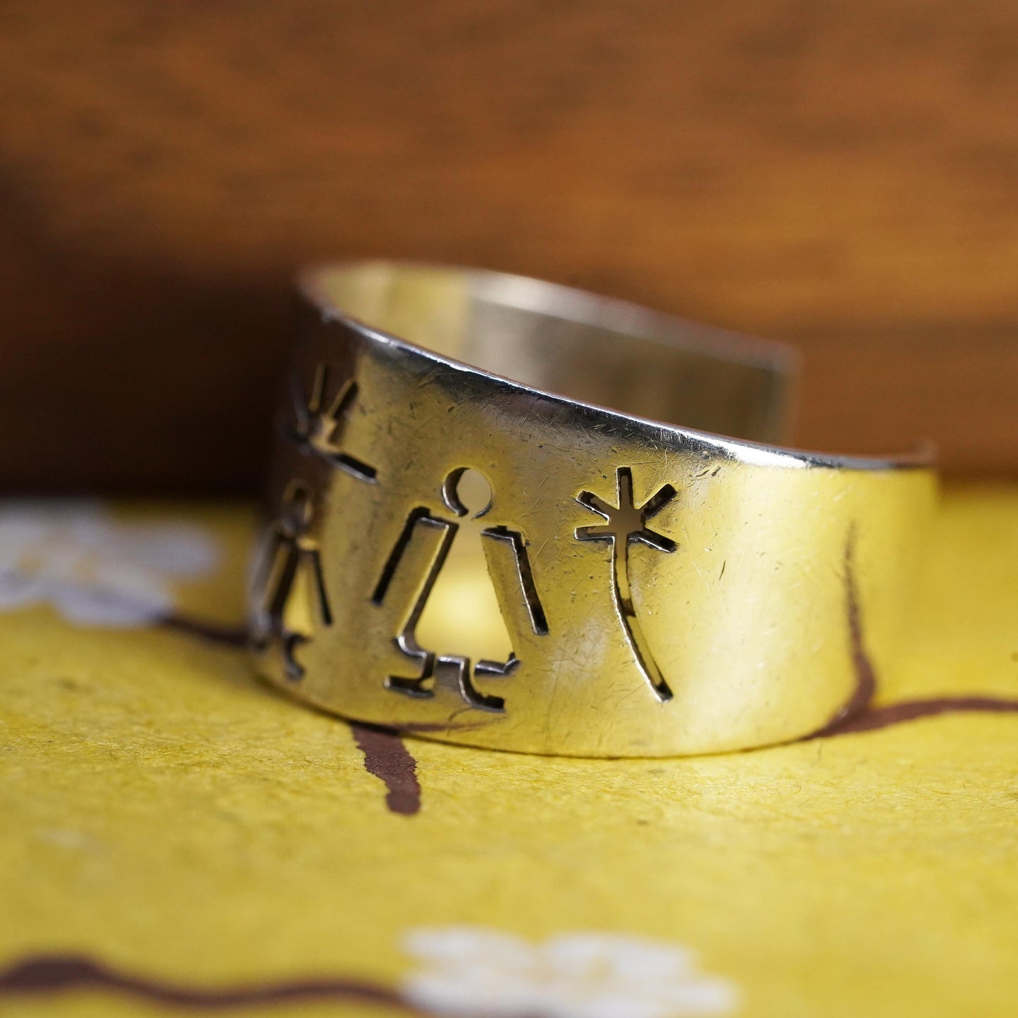 10.75, Native American Sterling 925 Silver Storyteller Ring Cutout Figures Ring