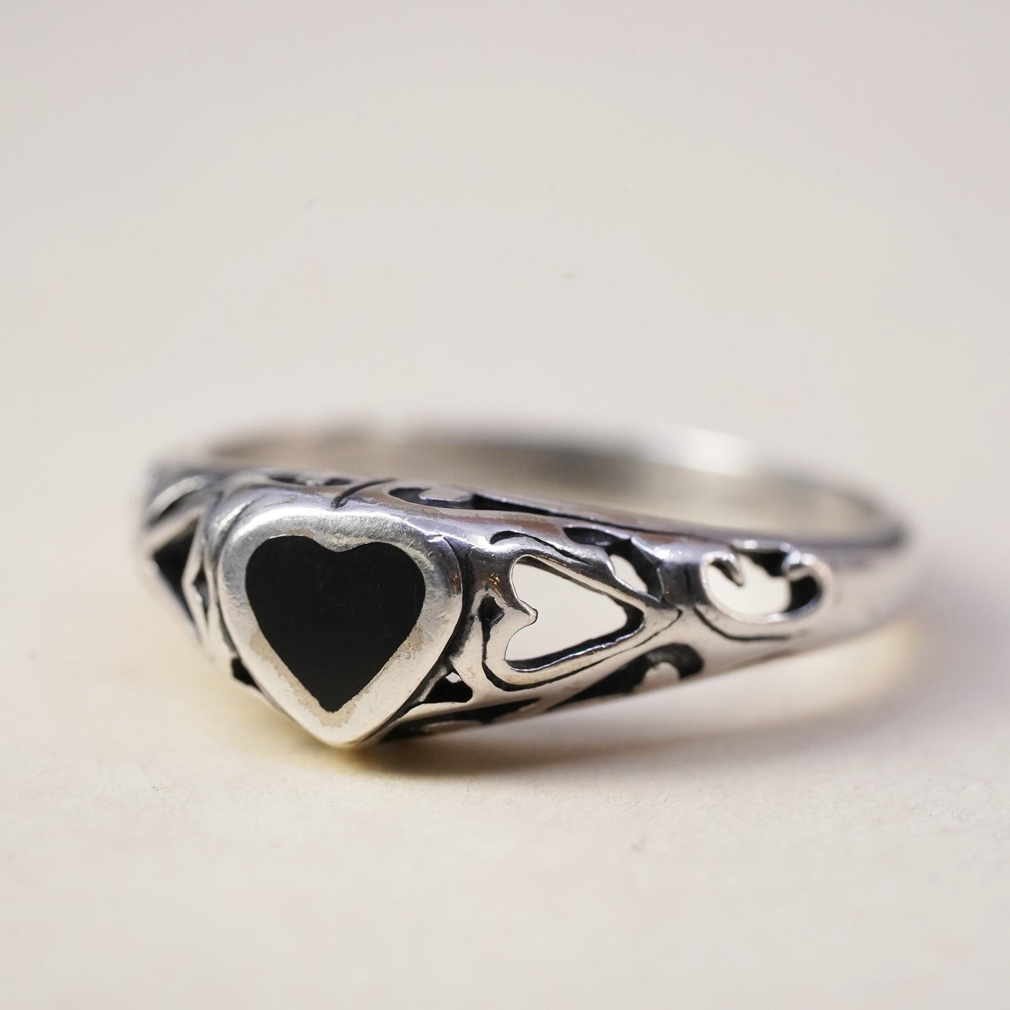 Size 7, Wheeler Jewelry Co. sterling silver ring, Native American 925 ring onyx