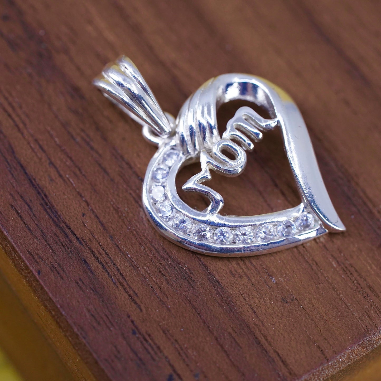 Vintage Sterling silver handmade pendant, 925 heart with “mom” and cz