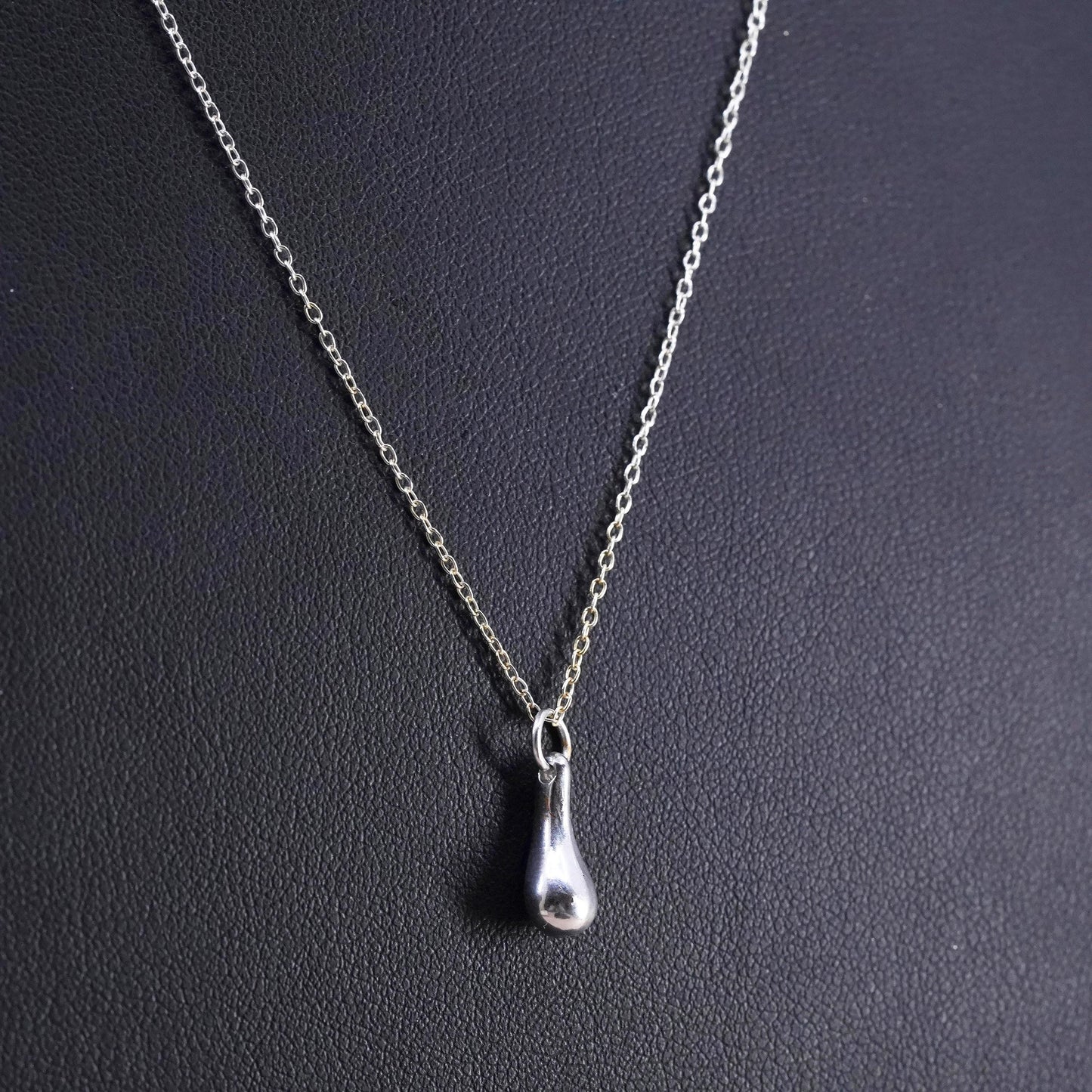 18”, vintage Sterling silver necklace, 925 circle chain with teardrop pendant