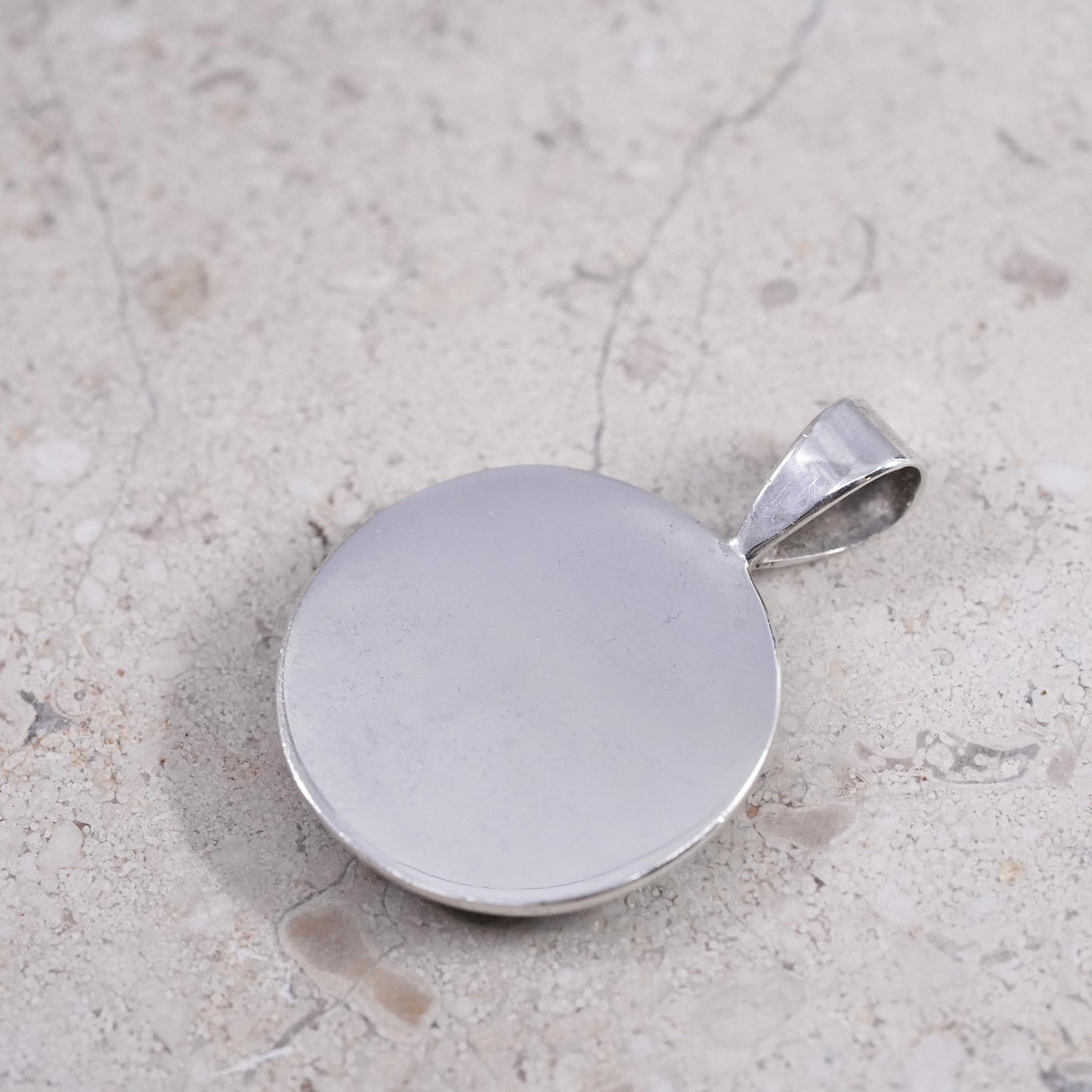 Vintage Sterling 925 silver handmade circle pendant with onyx inlay