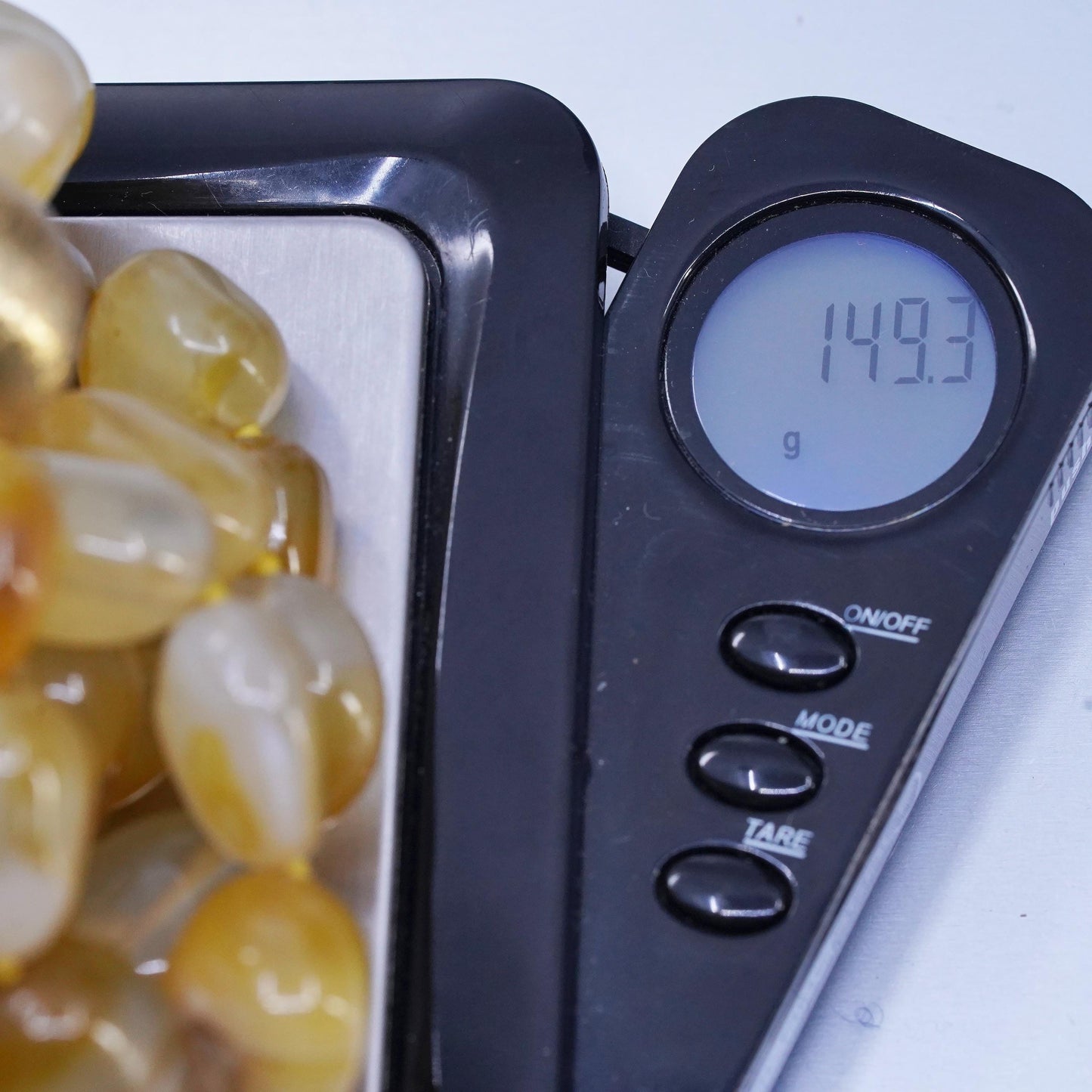 26", Vintage handmade yellow agate nugget necklace