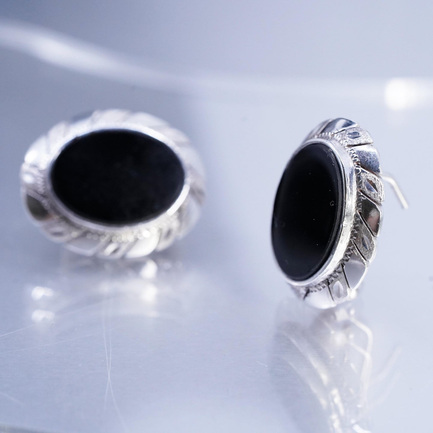 Vintage southwestern Sterling 925 silver black onyx textured earrings, studs
