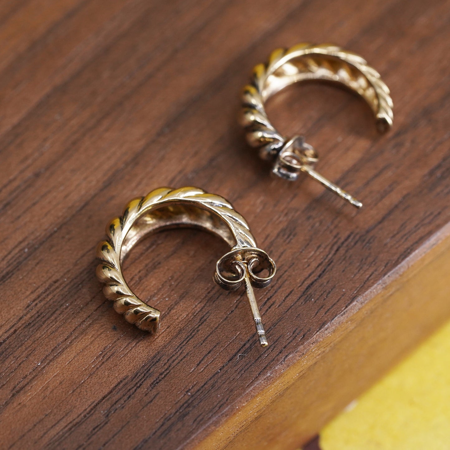 0.75", VTG Vermeil gold over Sterling silver studs, 925 ribbed huggie earrings