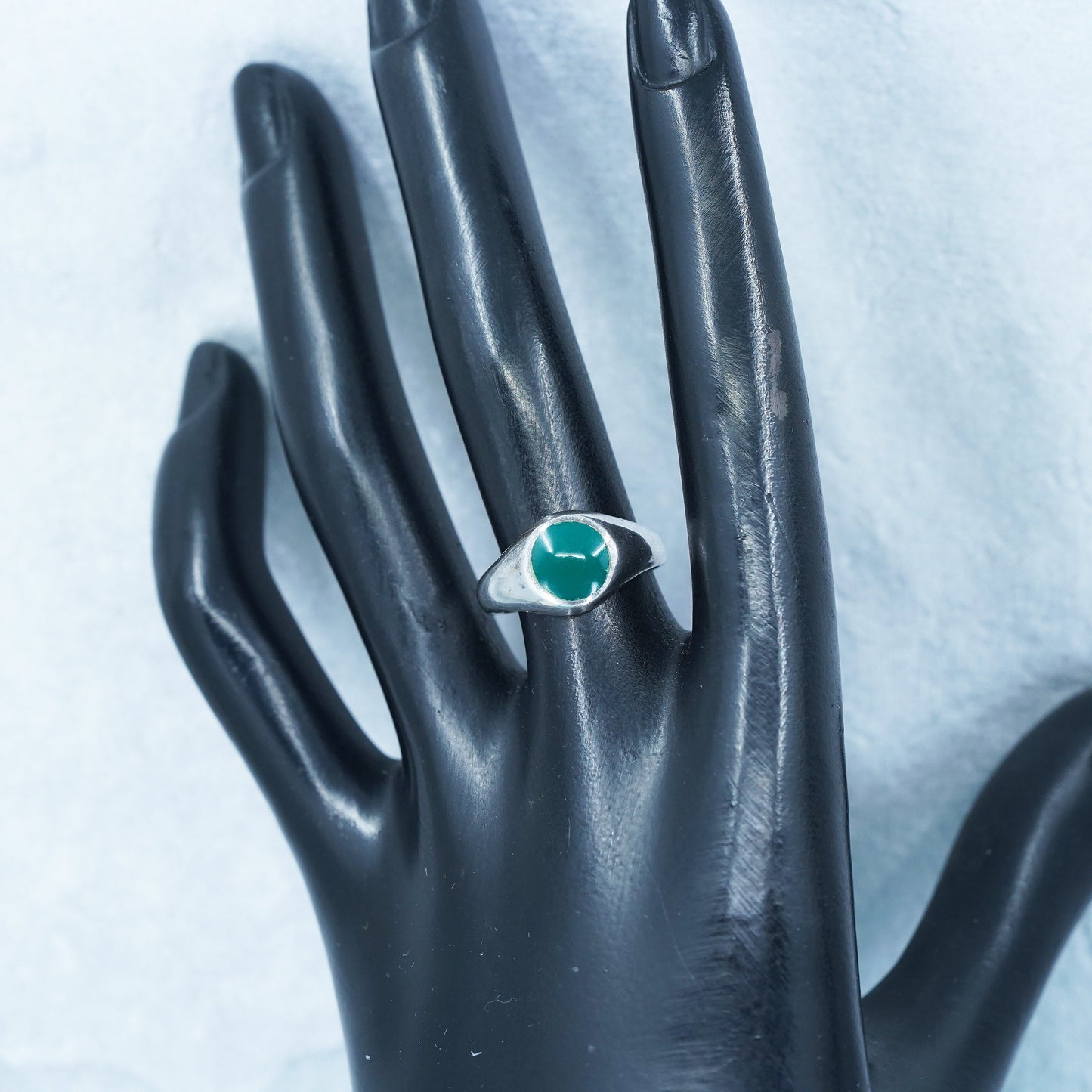Size 7.5, vintage Sterling 925 silver handmade ring with green onyx