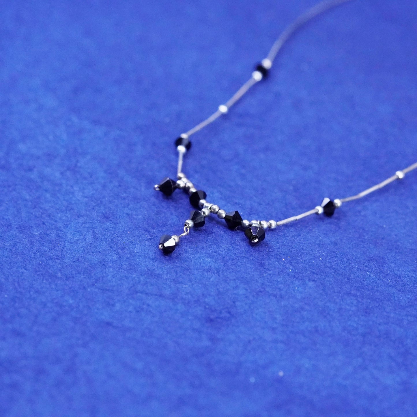 16”, Native American Navajo Sterling 925 liquid silver chain w/ obsidian beads