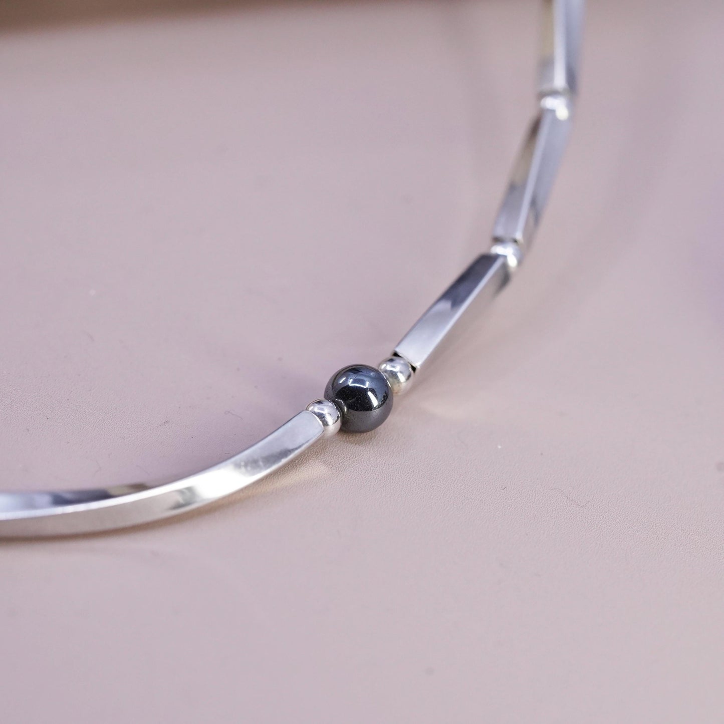 18", southwestern Sterling silver necklace, 925 twisted chain hematite beads