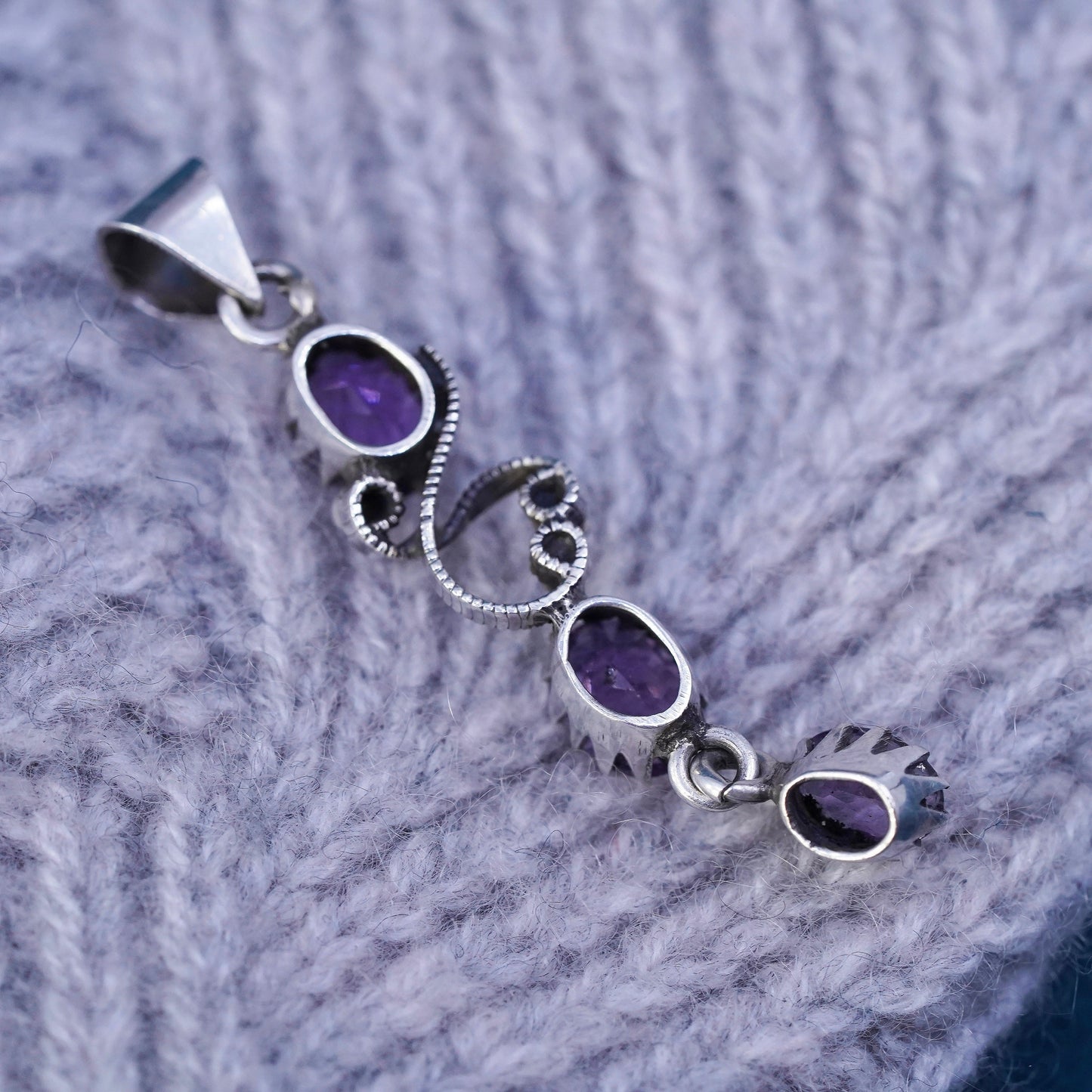 Vintage sterling 925 silver handmade pendant with amethyst
