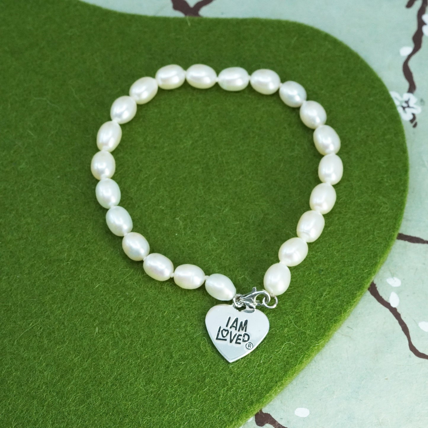 7.5”, sterling silver bracelet, pearl beads with 925 heart charm “I am loved