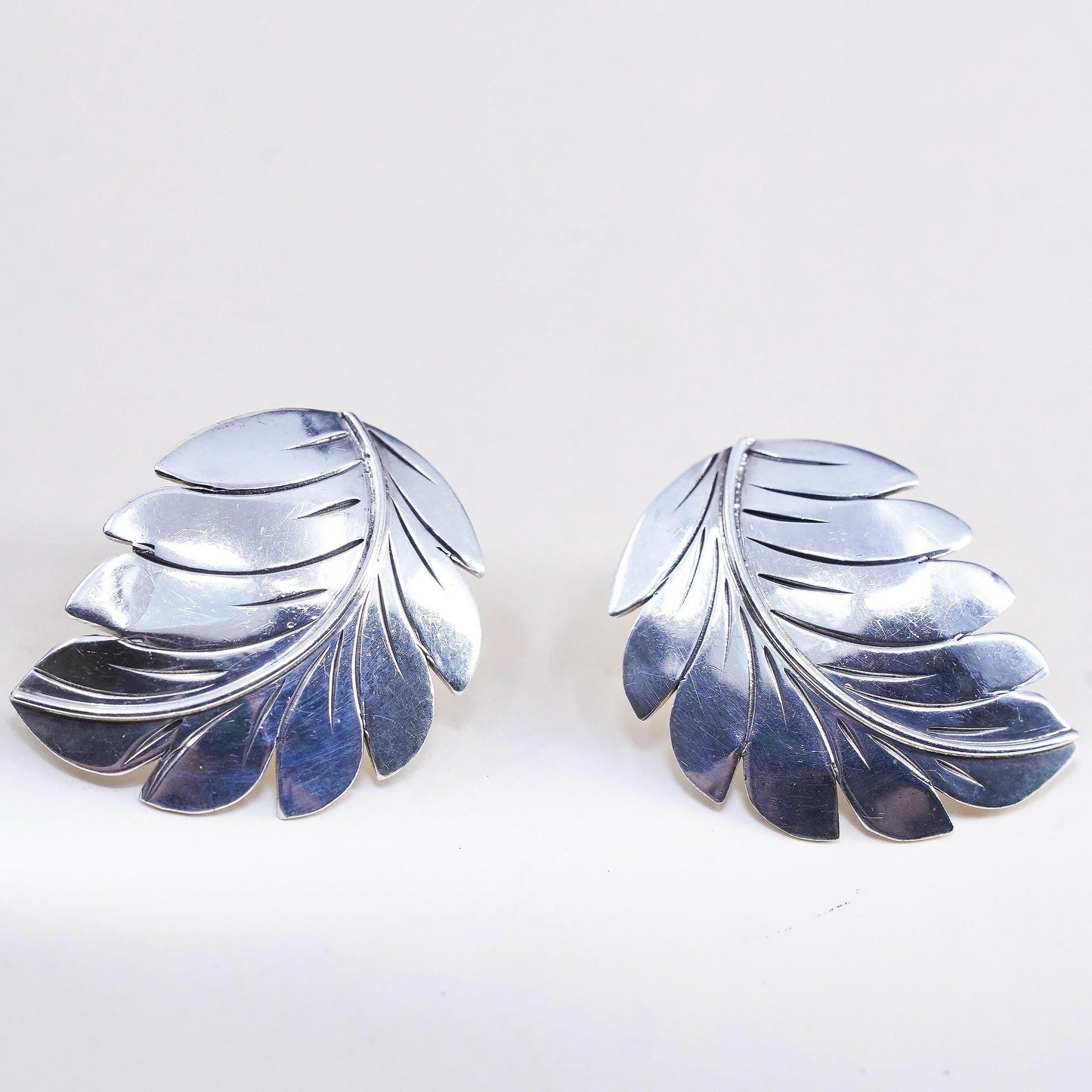VTG Native American Morningstar sterling 925 silver earrings, curved leaf studs