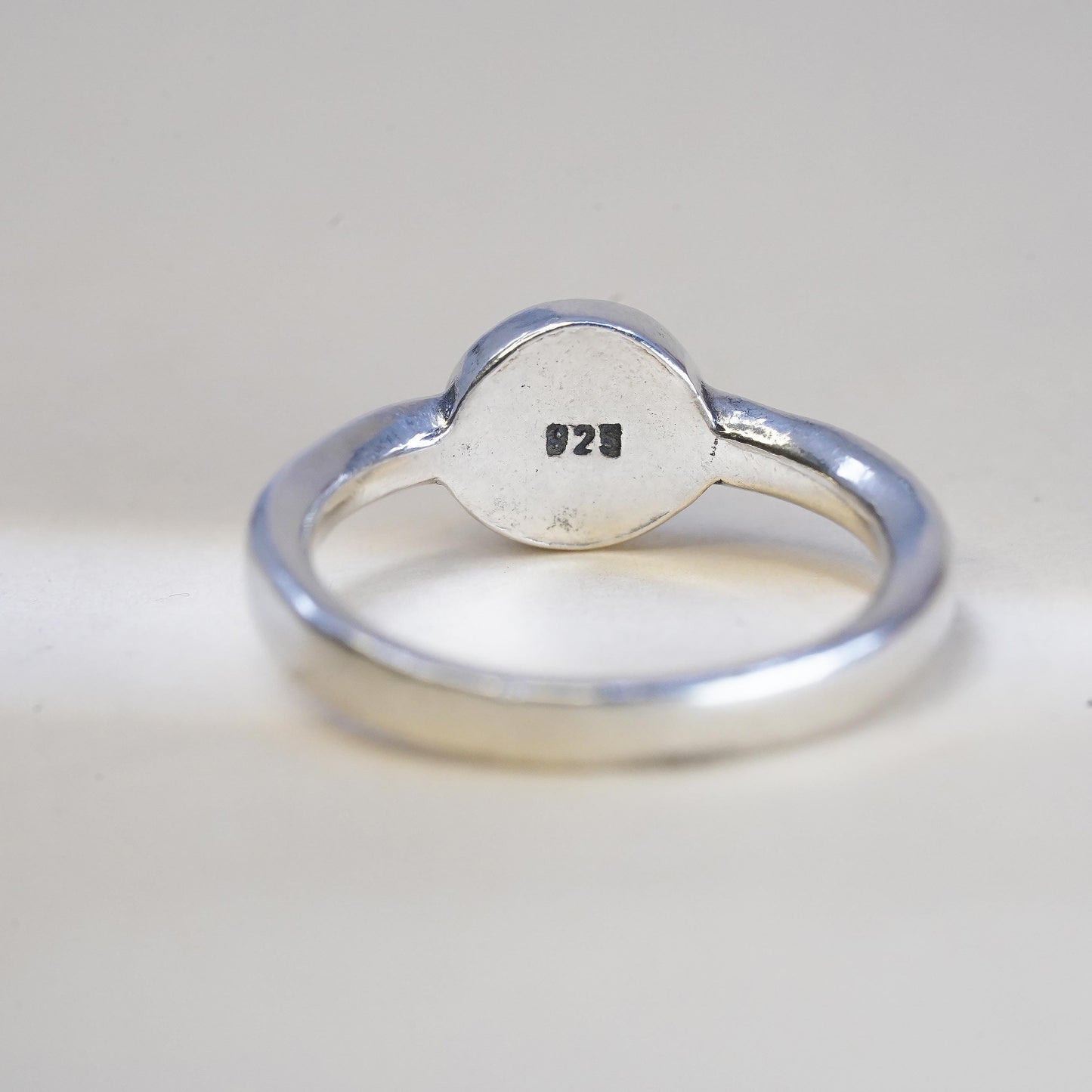Size 6.5, VTG 925 Sterling Silver Dot Ring, Circle Disc, flower Band, Jewelry