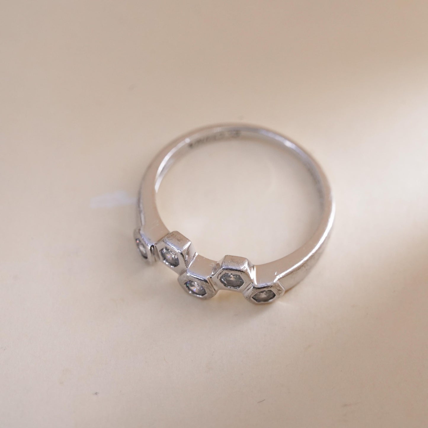 Size 7, sterling 925 silver ring, engagement band hexagram honeycomb cut cz