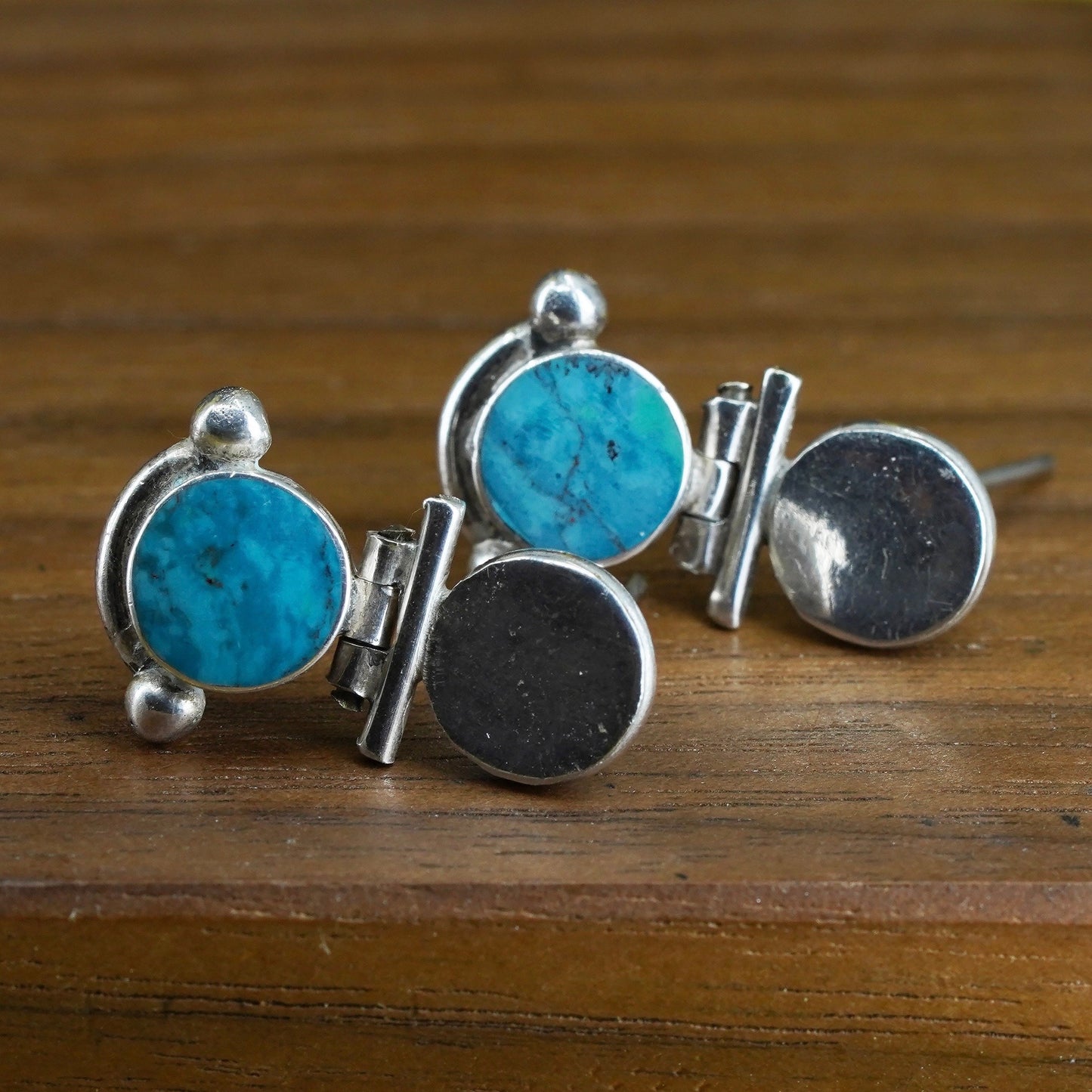 Vintage Sterling 925 silver southwestern handmade earrings with turquoise