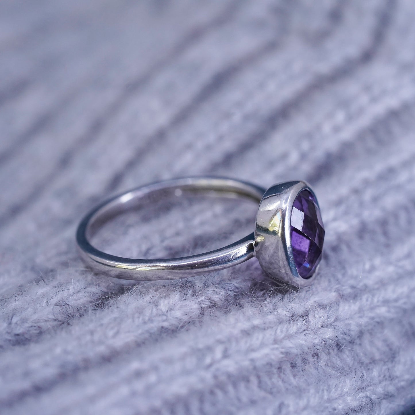 Size 7.25, vintage Helzberg HDS sterling 925 silver handmade ring with amethyst