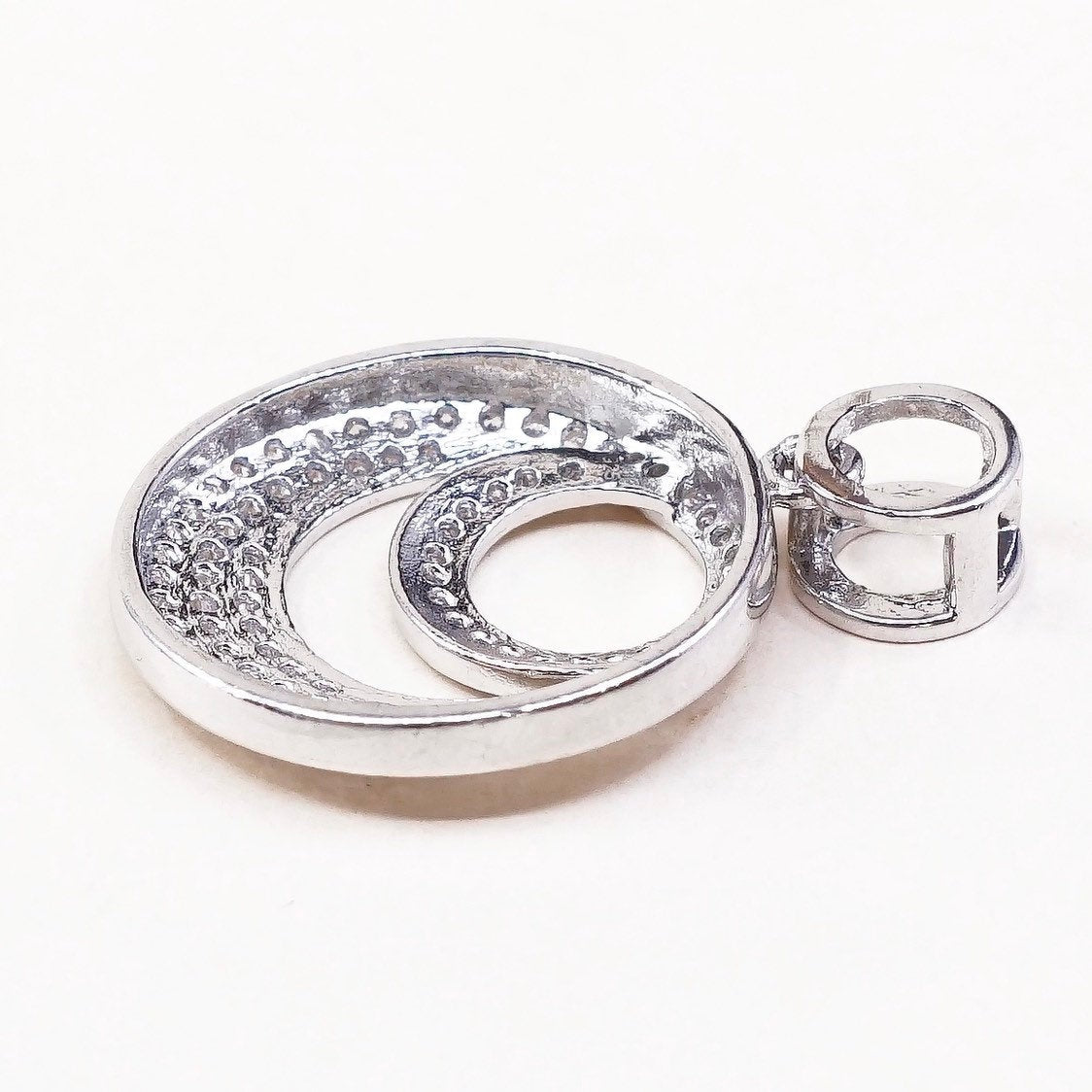 VTG Sterling silver handmade pendant, 925 circle with round crystal