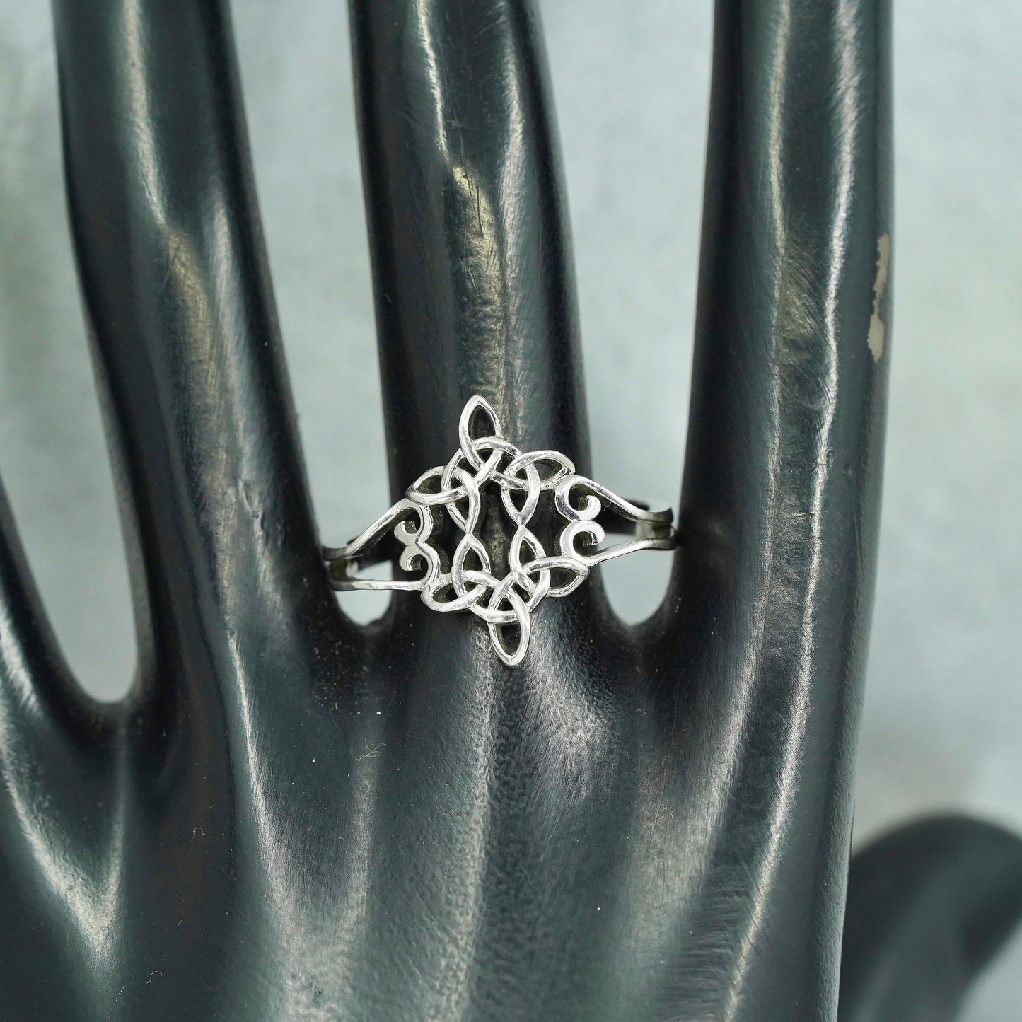 Size 9, vintage Sterling 925 silver handmade filigree ring