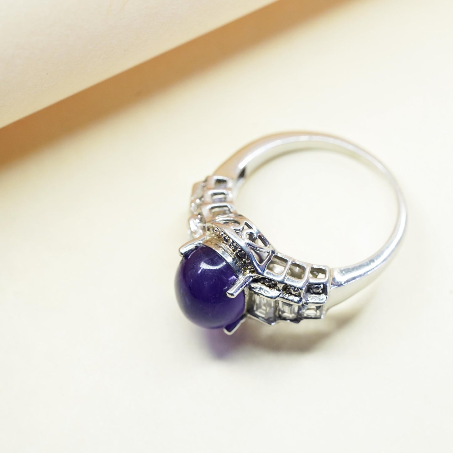 Size 8.25, vintage Sterling silver 925 cocktail ring dome amethyst clear quartz