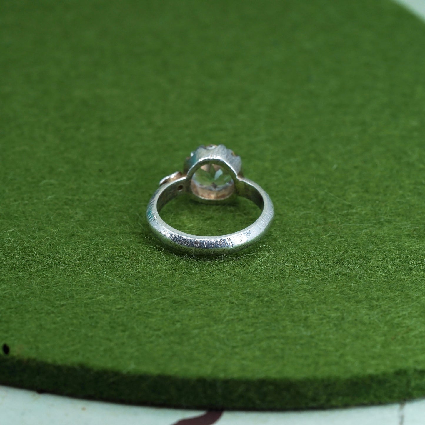 Size 6, Sterling 925 silver engagement ring with circle cut CZ