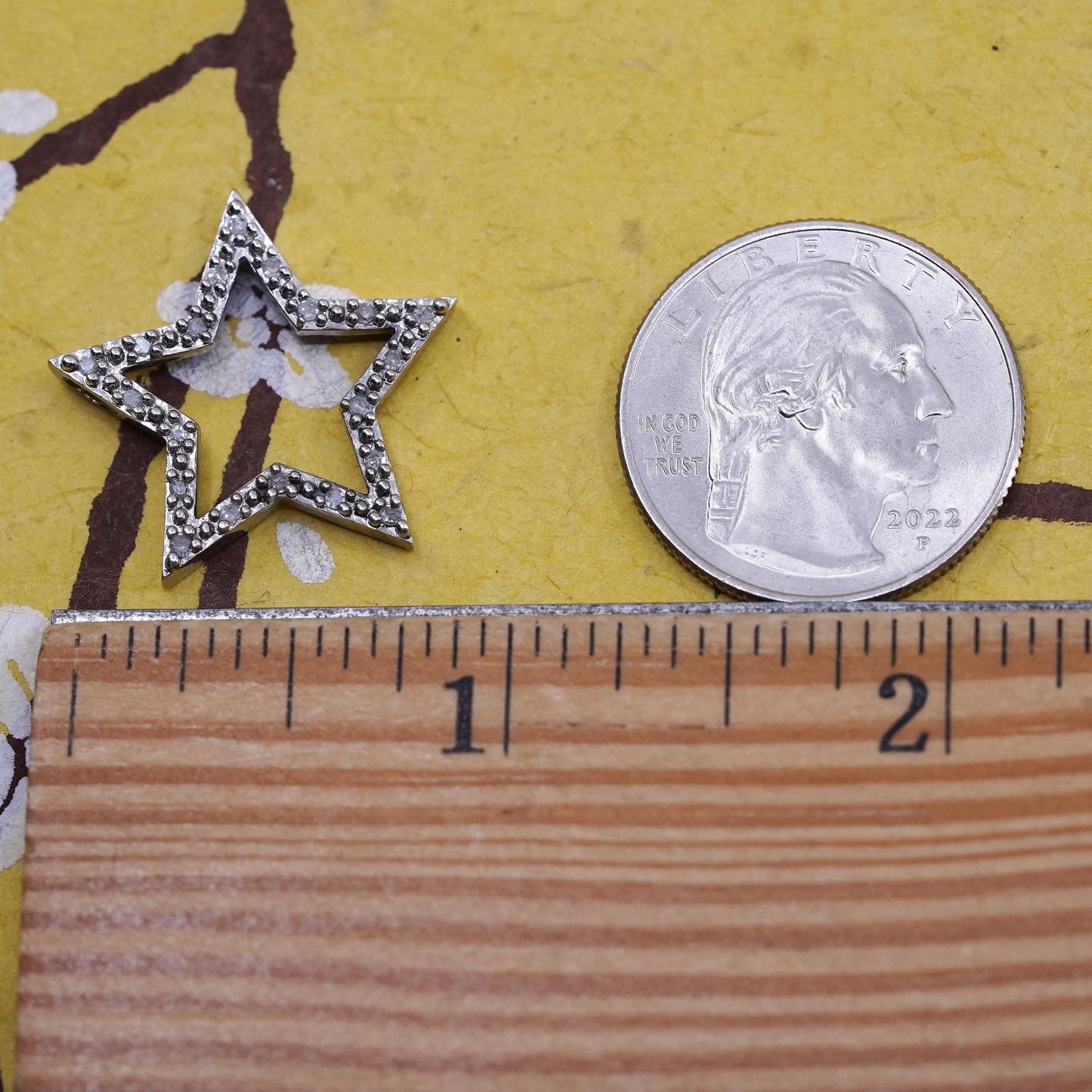 Vintage sterling silver pendant, 925 star with cluster genuine diamond