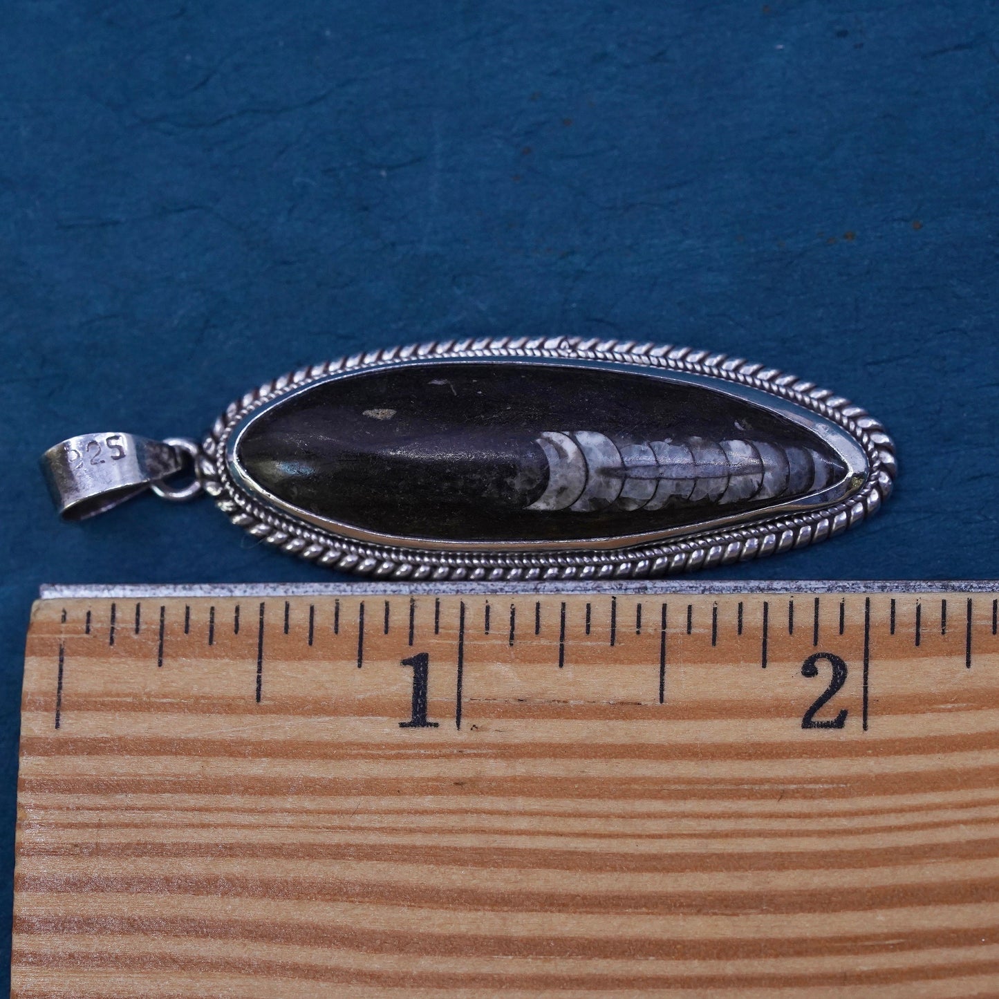 Vintage Sterling 925 silver pendant with Orthoceras fossil shell inlay cable