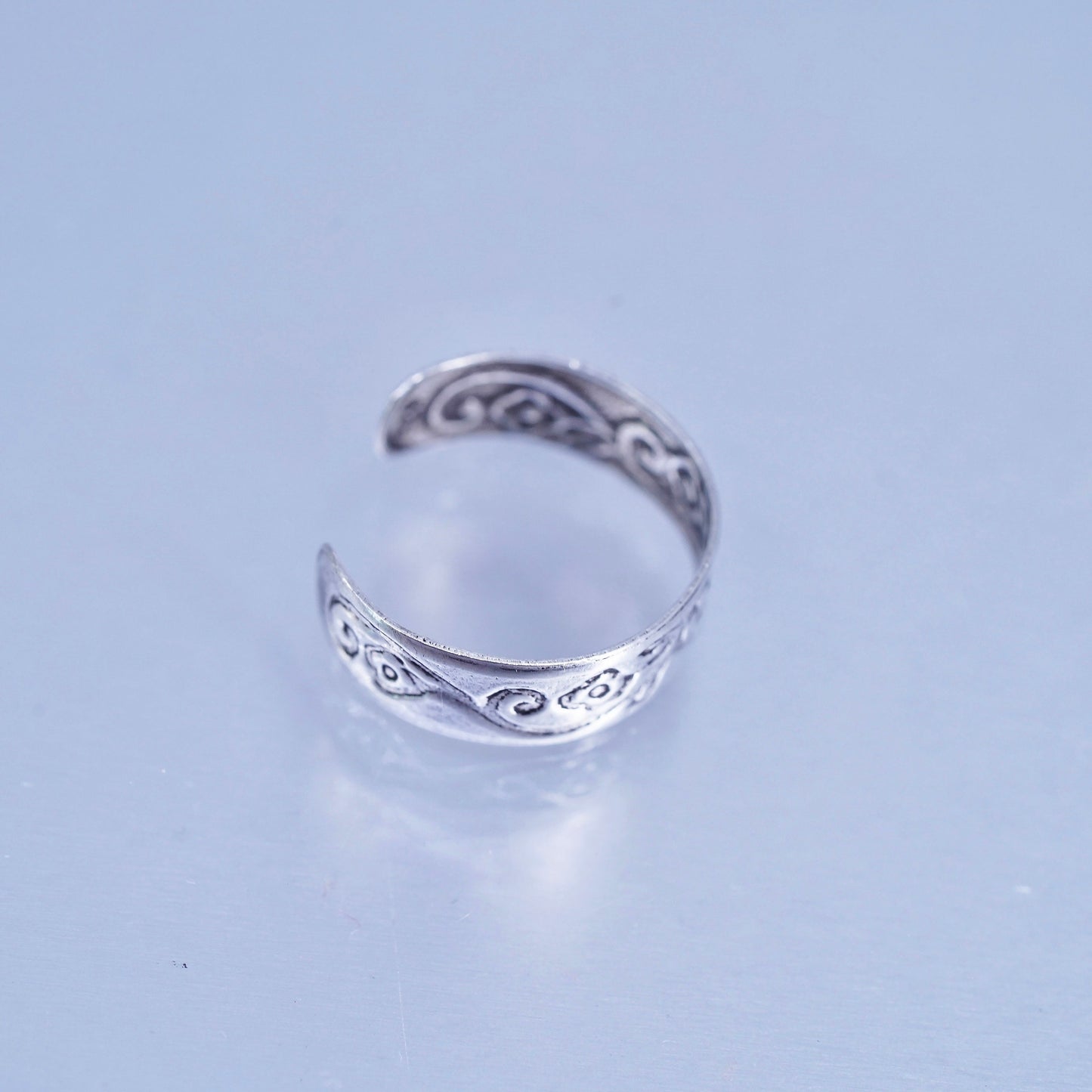Size 3.5 vintage southwestern Sterling 925 silver handmade ring, textured band