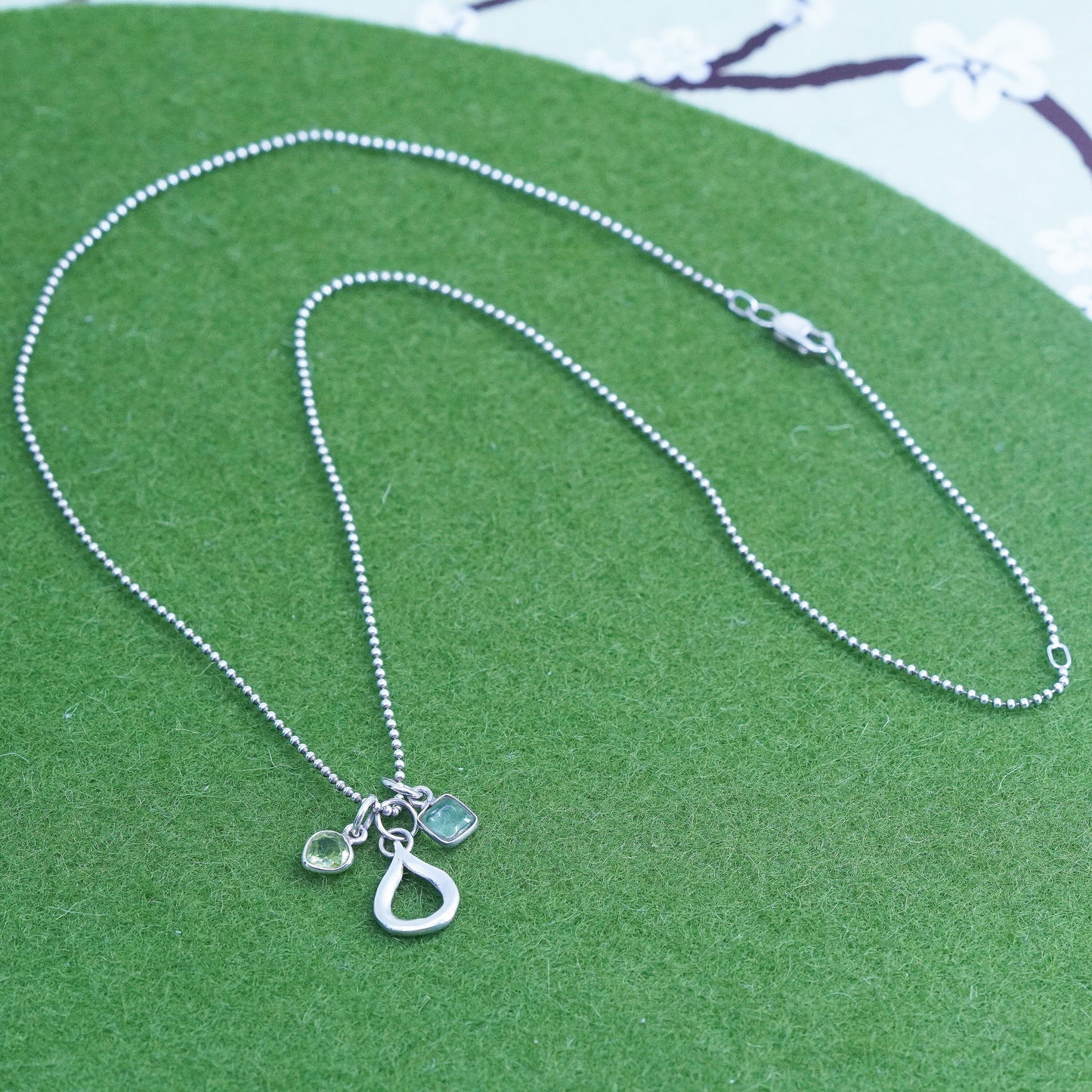16+2”, 1mm, Vintage Sterling 925 silver bead chain necklace w/ teardrop pendant