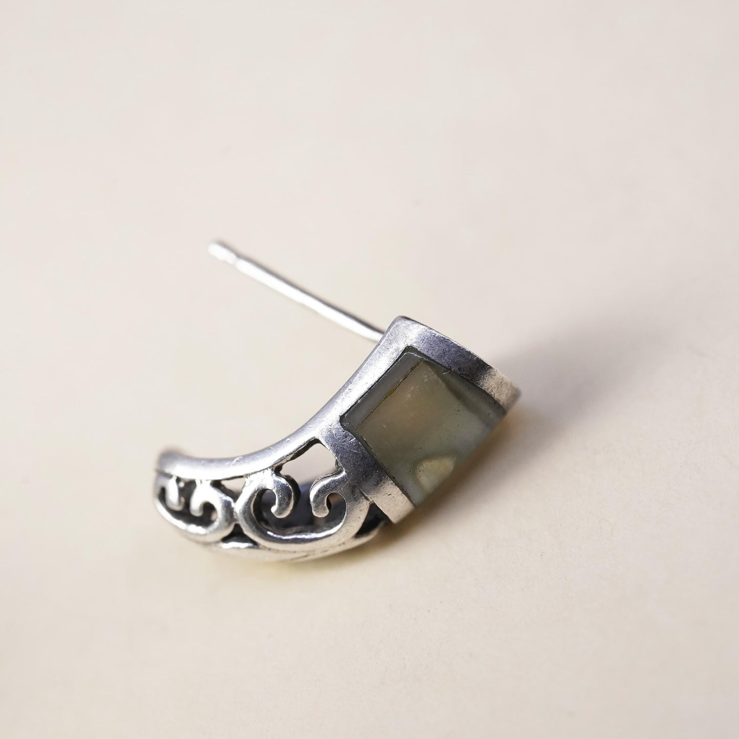 Vintage handmade single 1 earring. filigree Sterling 925 silver huggie stud