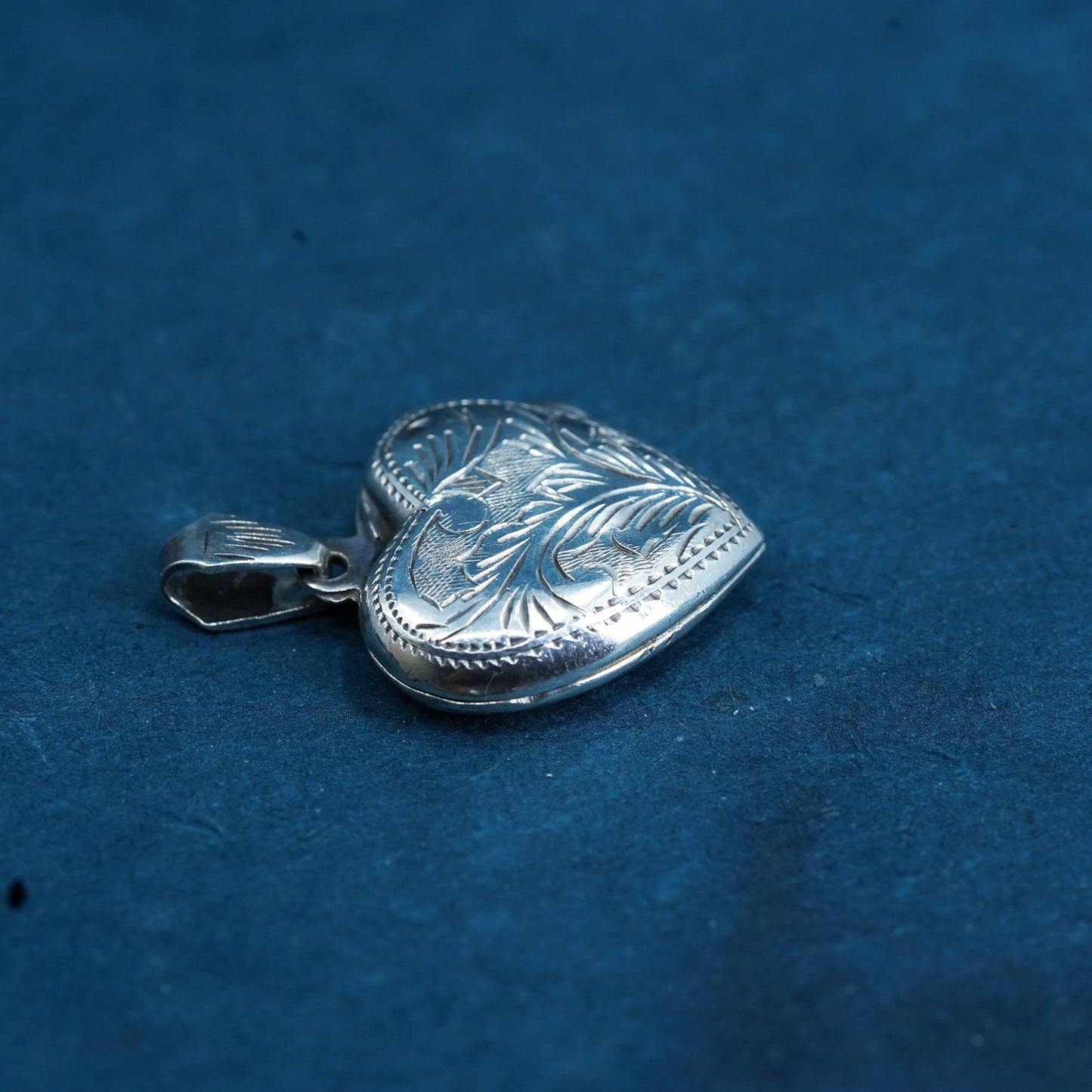 Vintage Sterling silver handmade pendant, 925 floral textured photo locket
