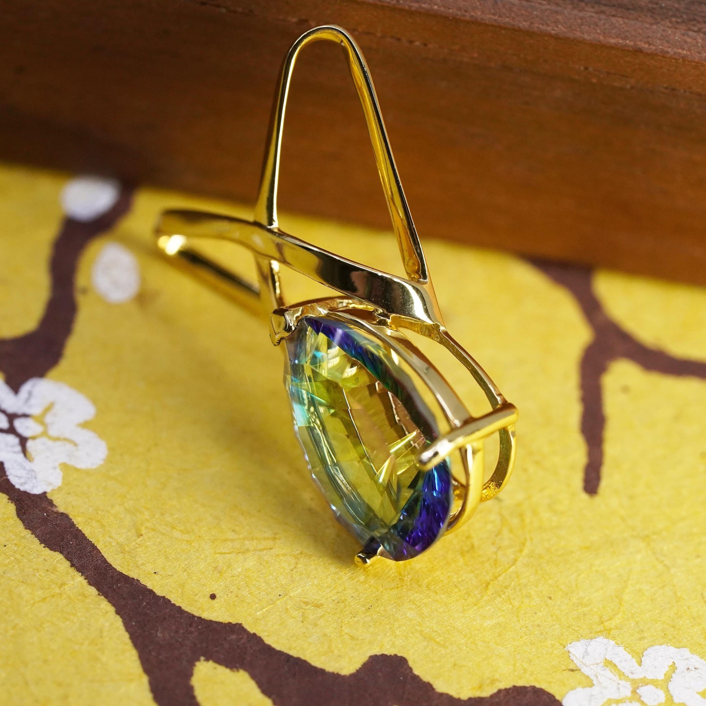 vermeil gold plated Sterling silver 925 tiny pendant teardrop rainbow quartz